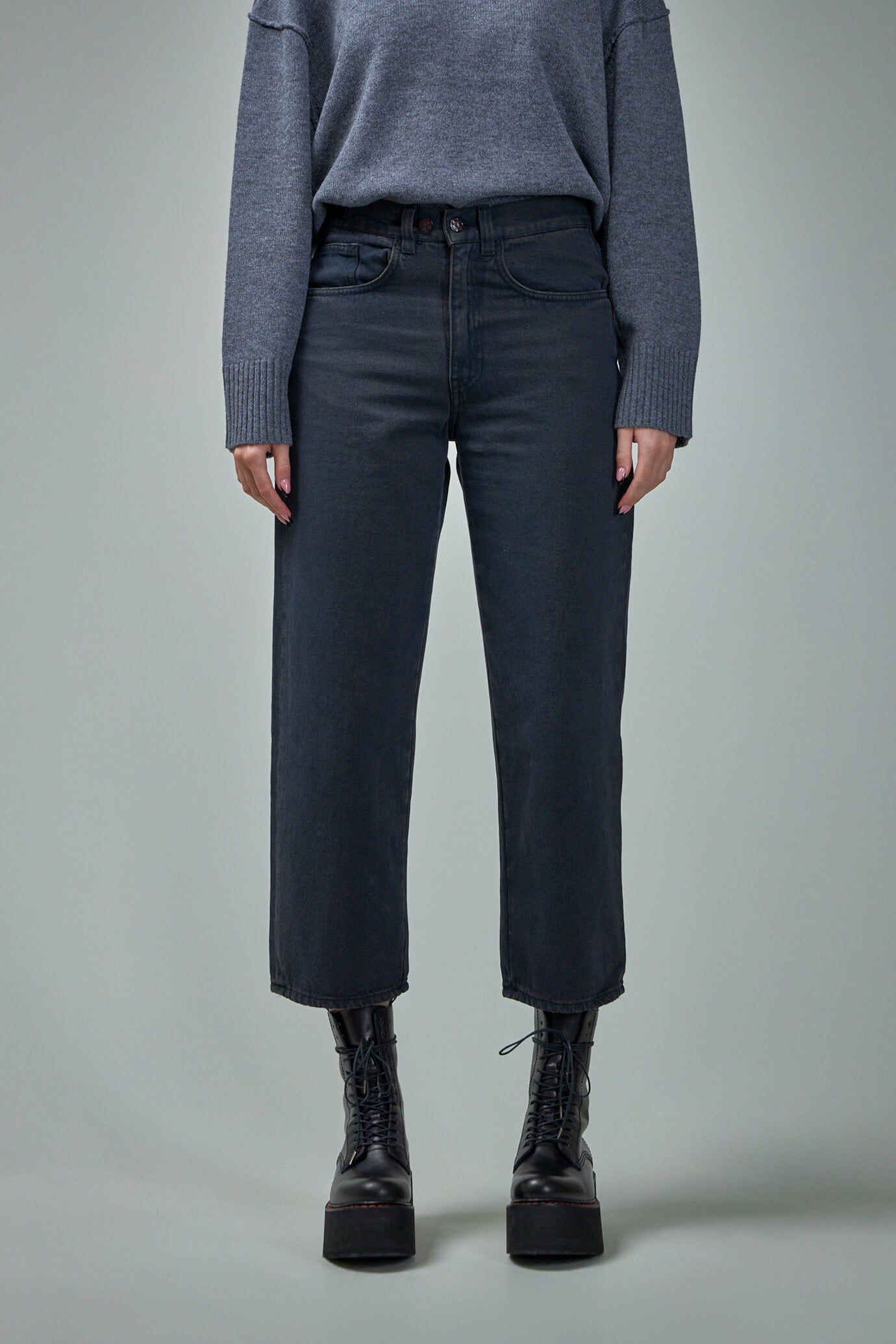 Wide Fit Pant