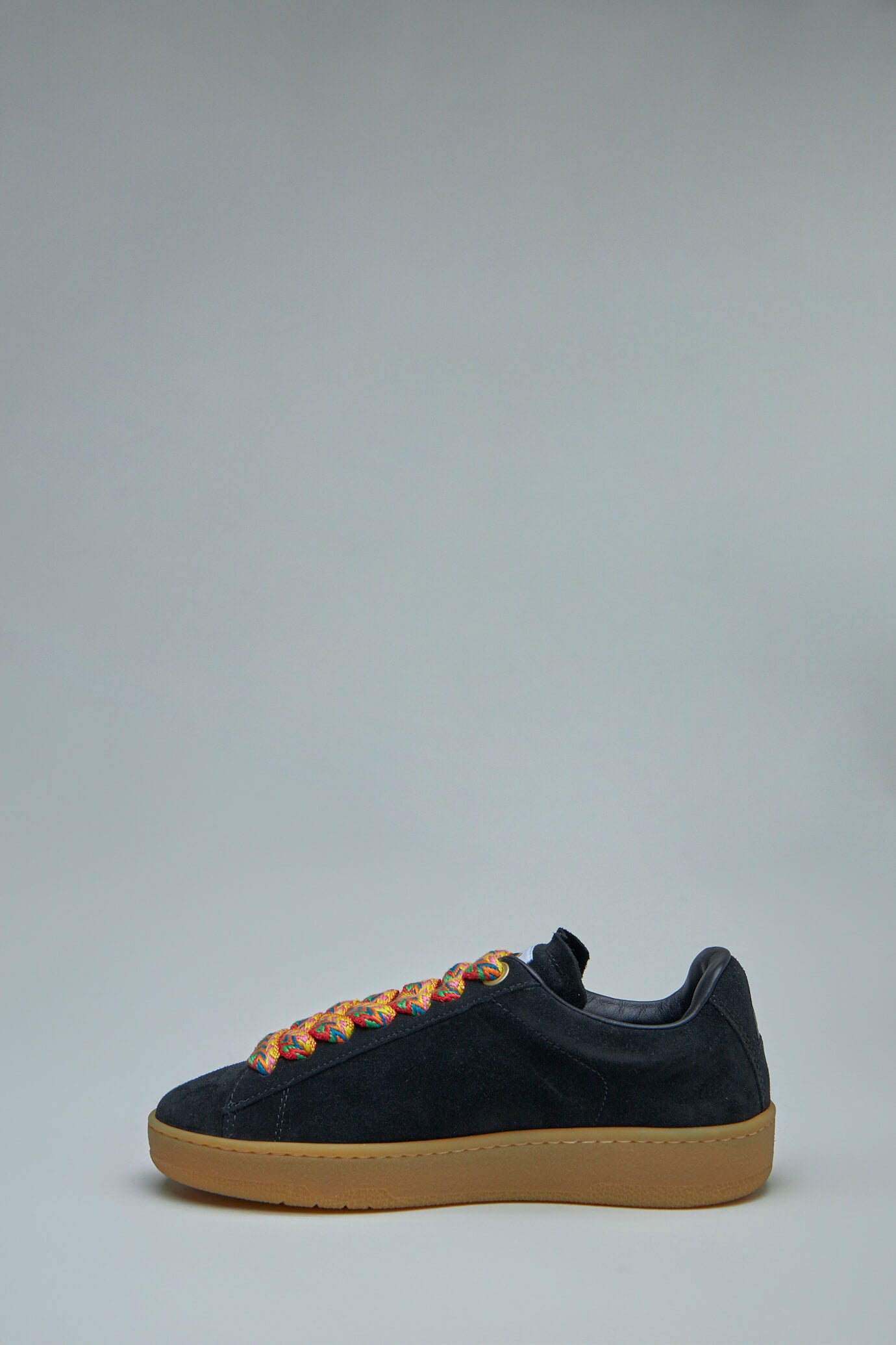 Lite Curb Low Top Sneakers