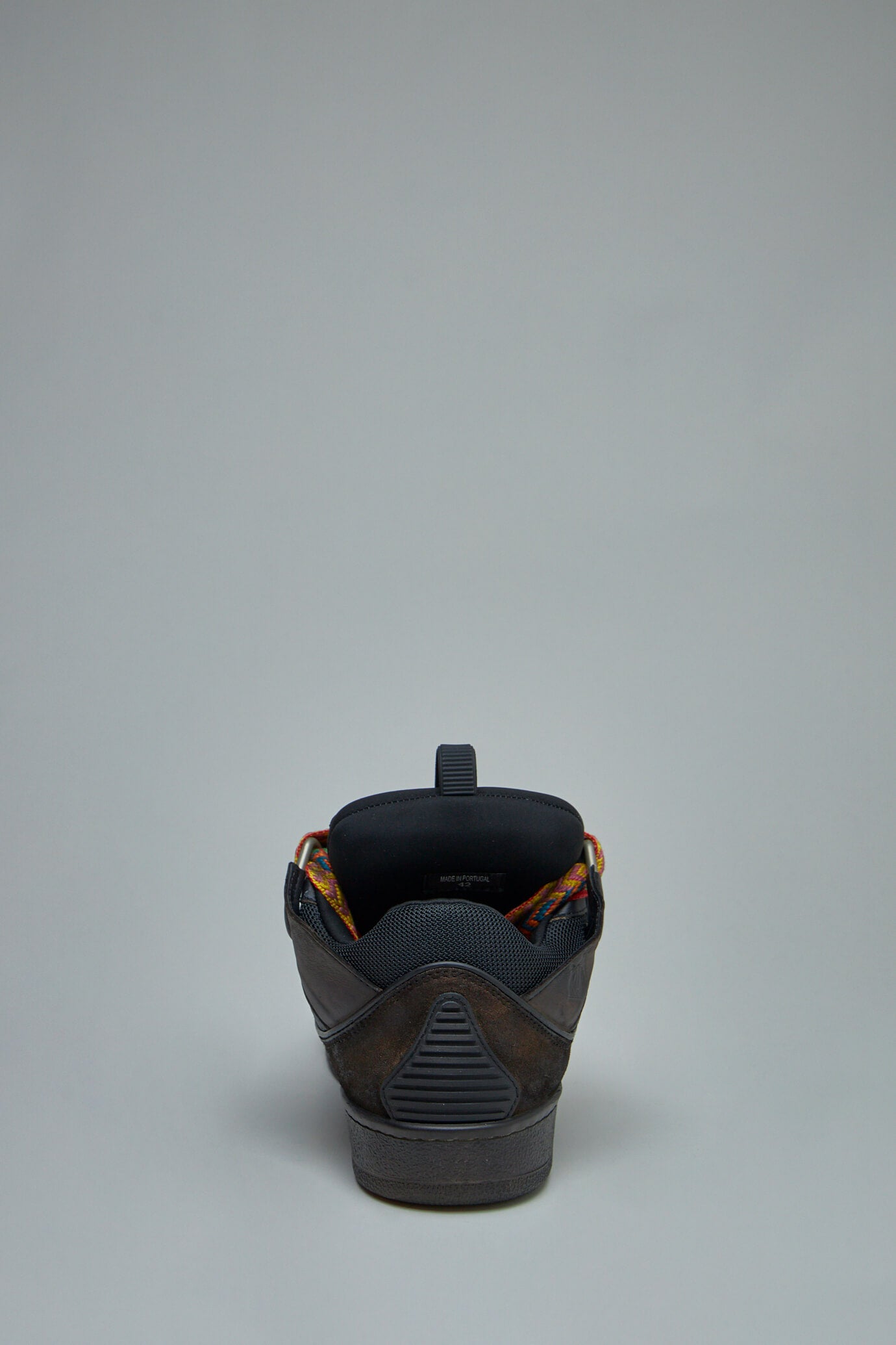 Curb Sneakers