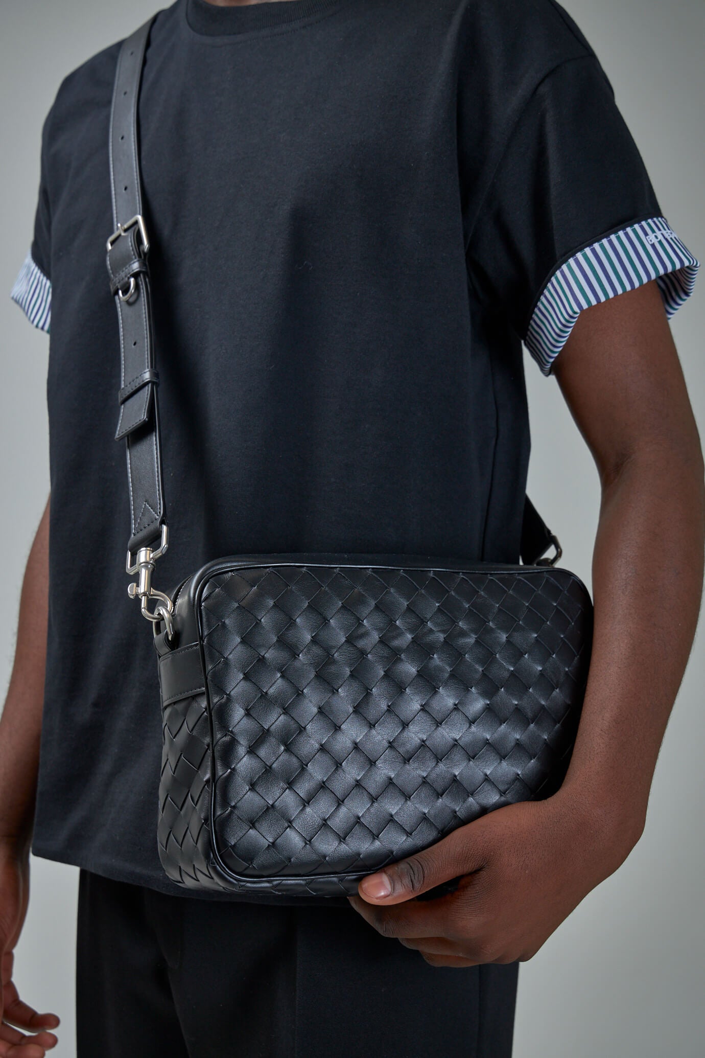 Medium Intrecciato Camera Bag