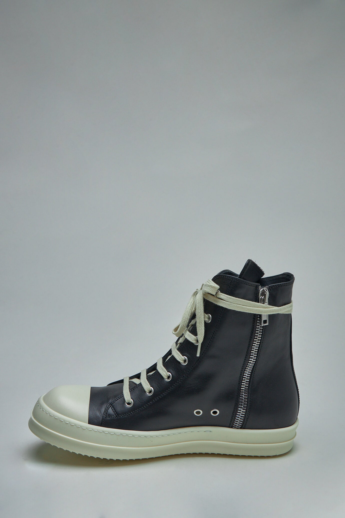 Luxor Sneakers