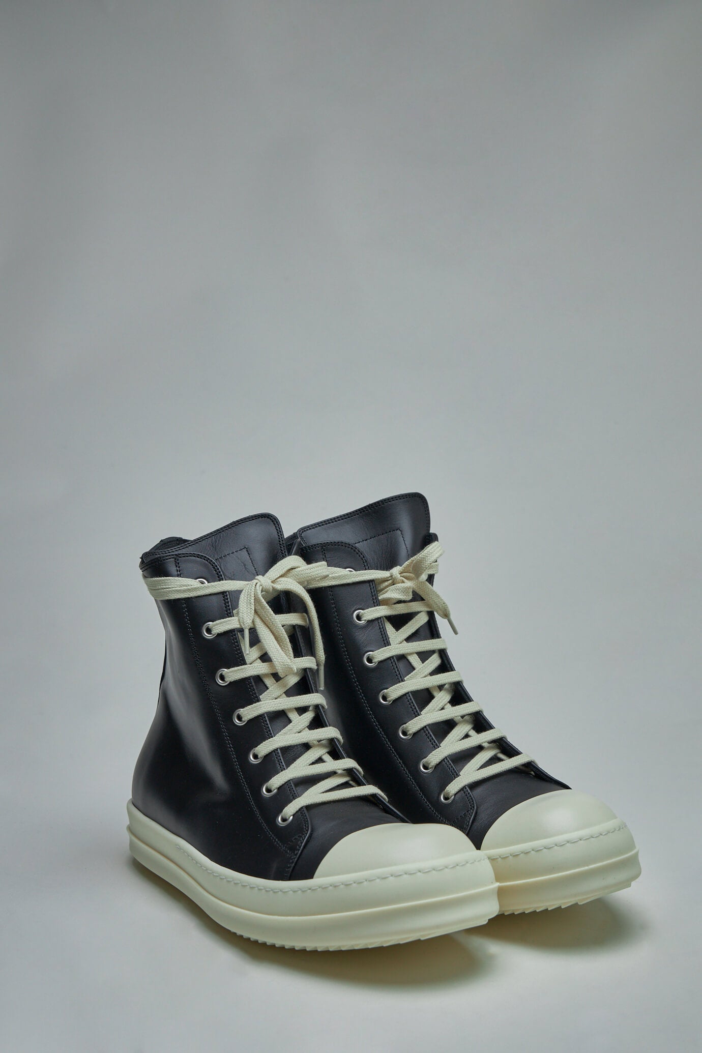 Luxor Sneakers