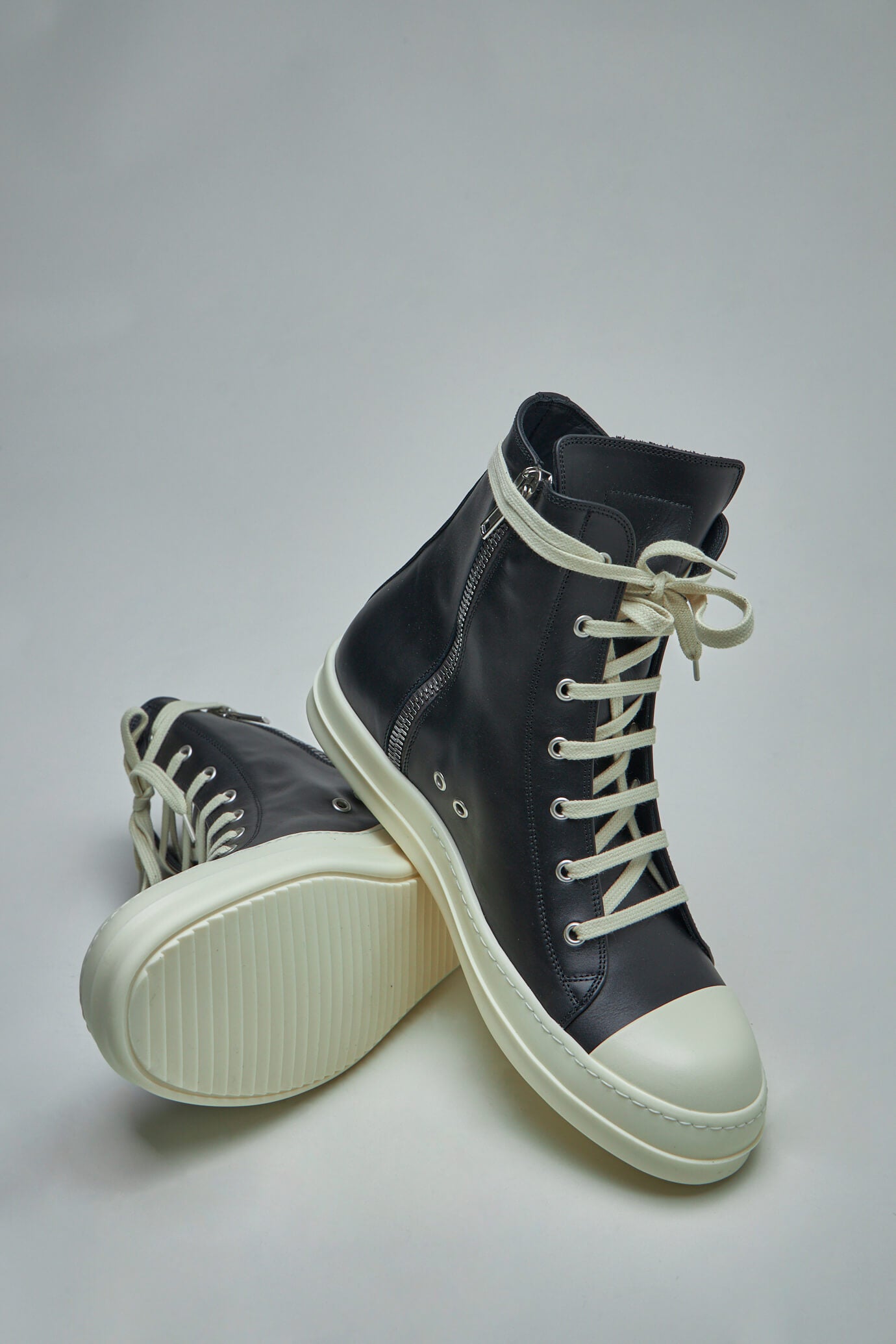 Luxor Sneakers