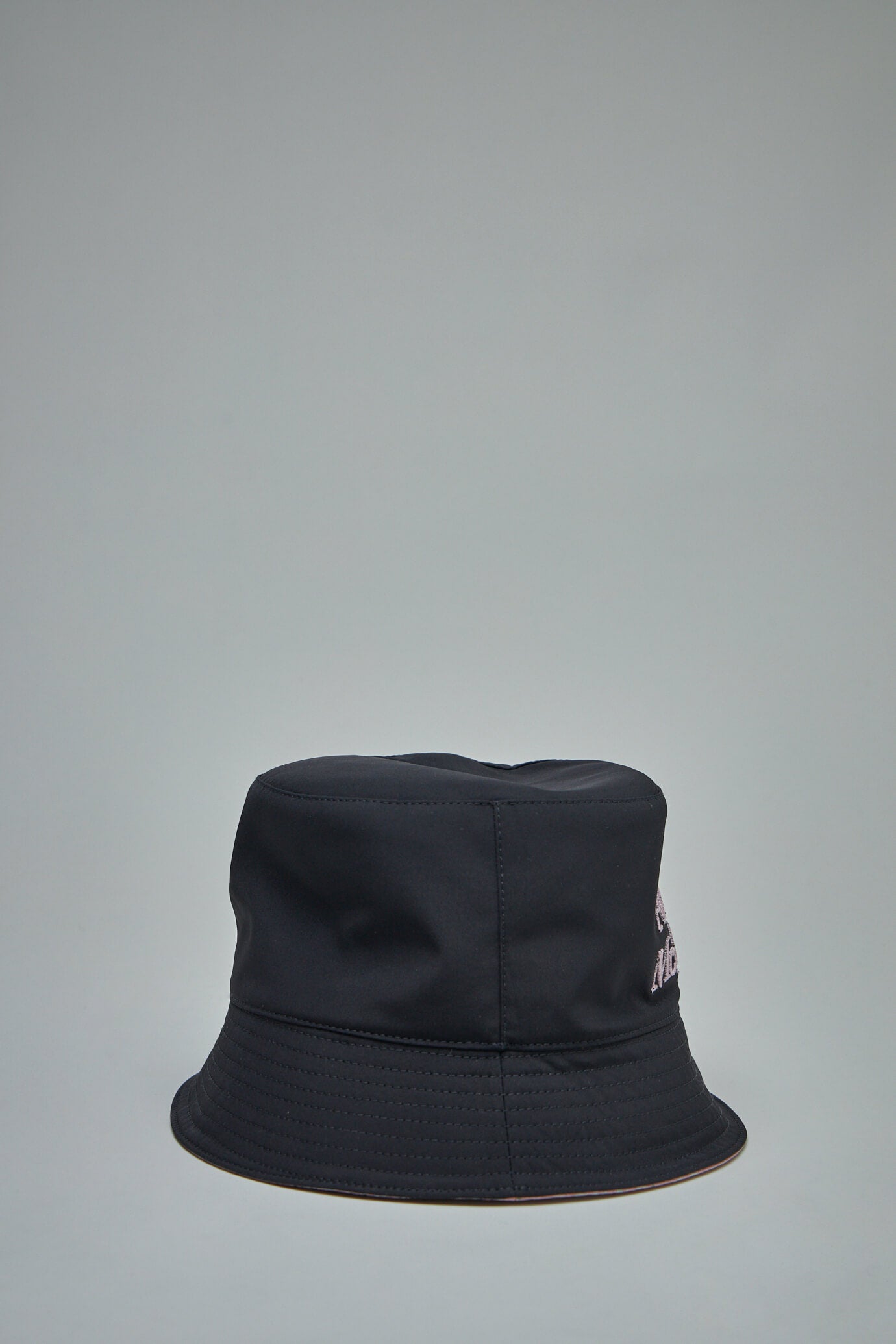 Hat Stacked VS Skull