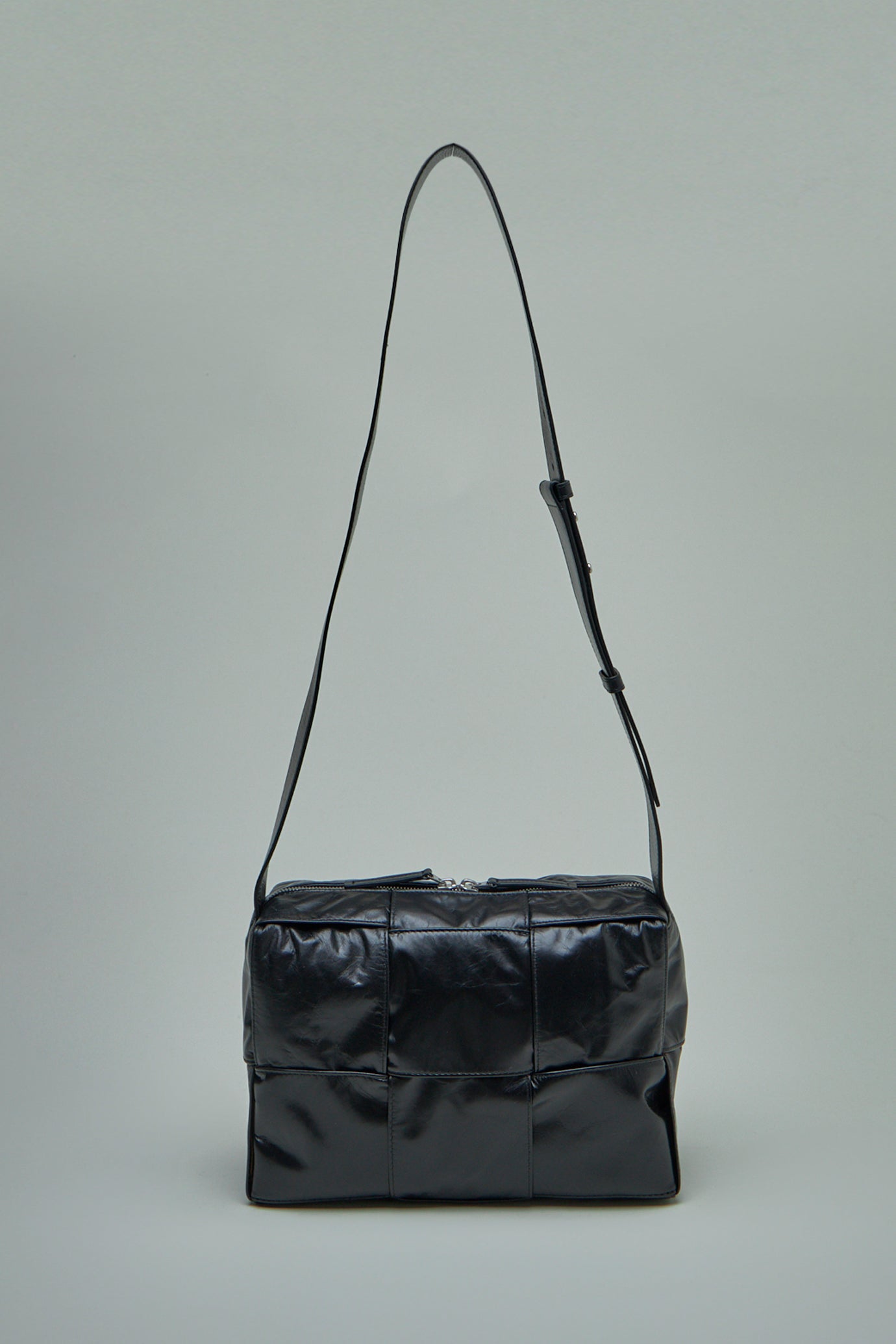 Medium Arco Camera Bag