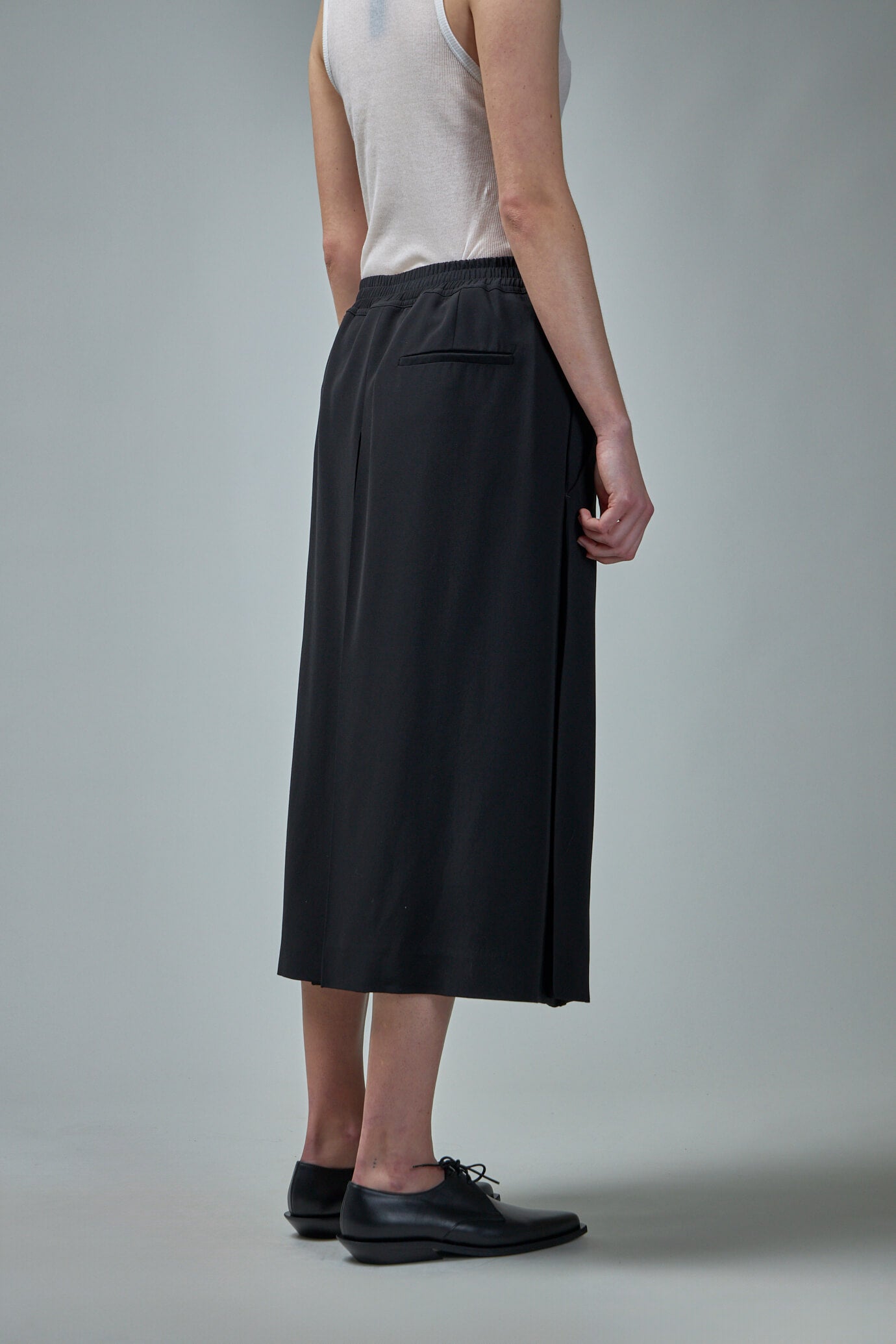 Jena Box Pleat Skirt With Double Side Pockets