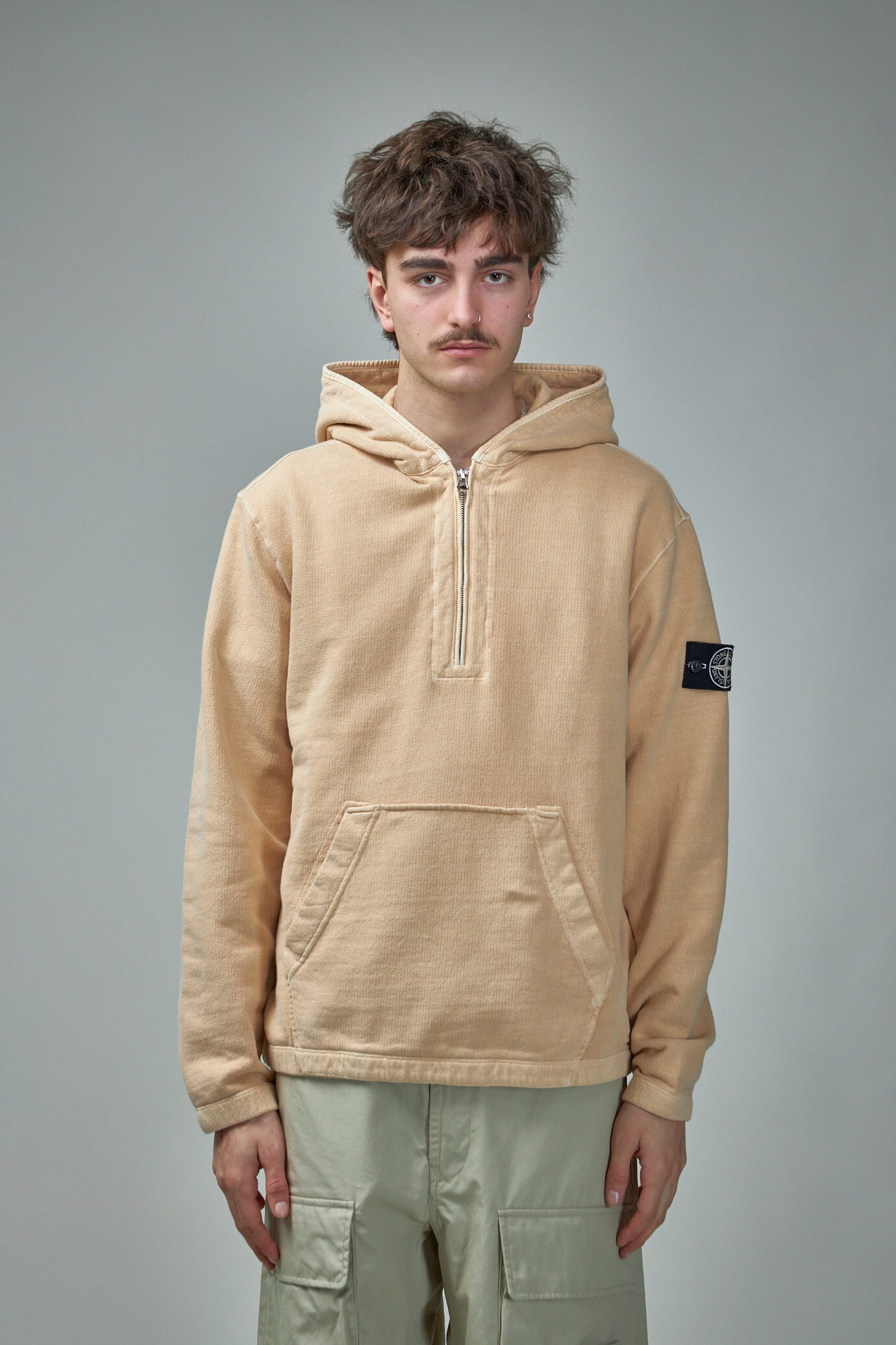 Stone island shop kangaroo pocket hoodie