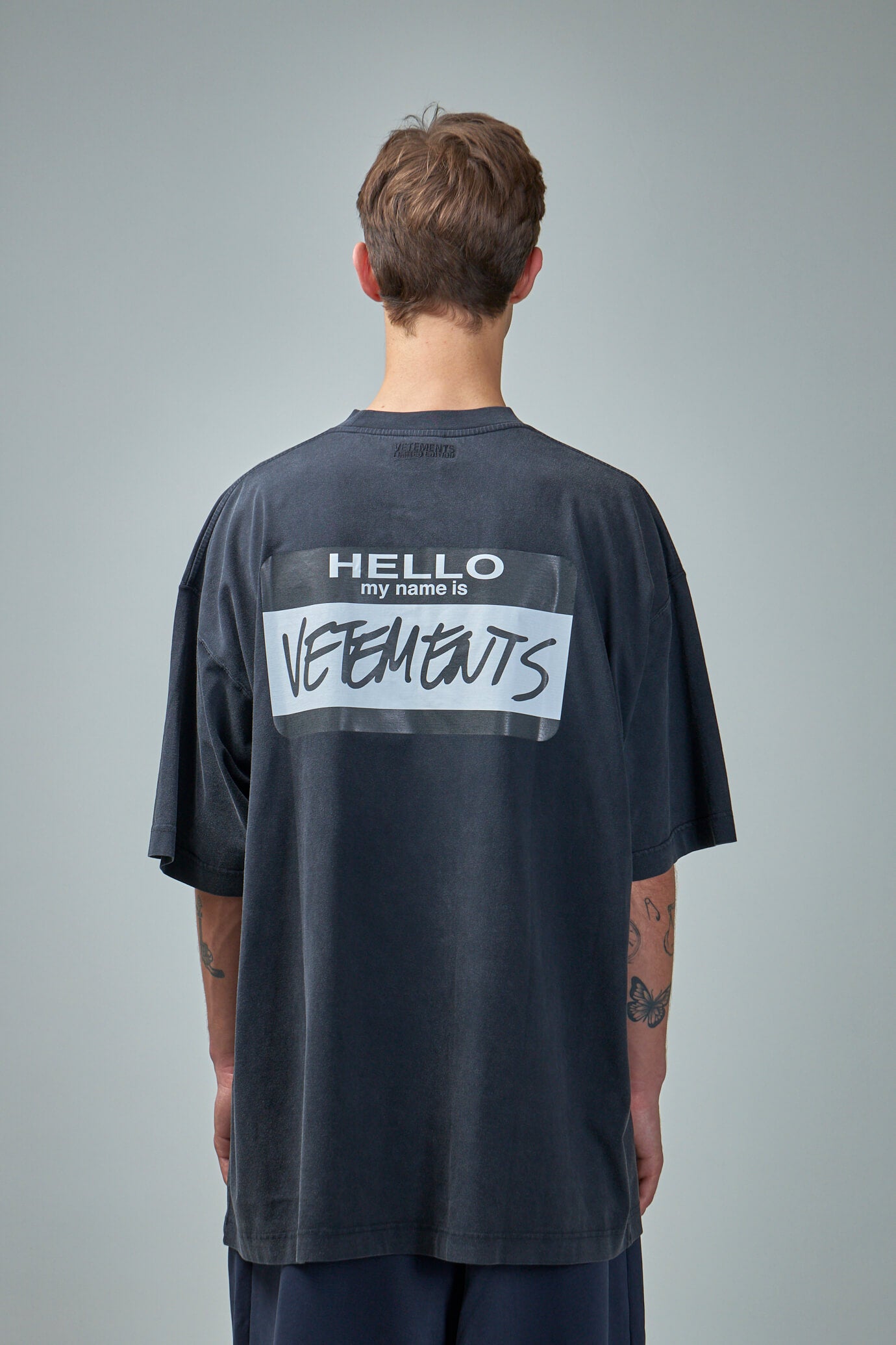 Vetements Hello My Name Is Vetements T-Shirt – LABELS