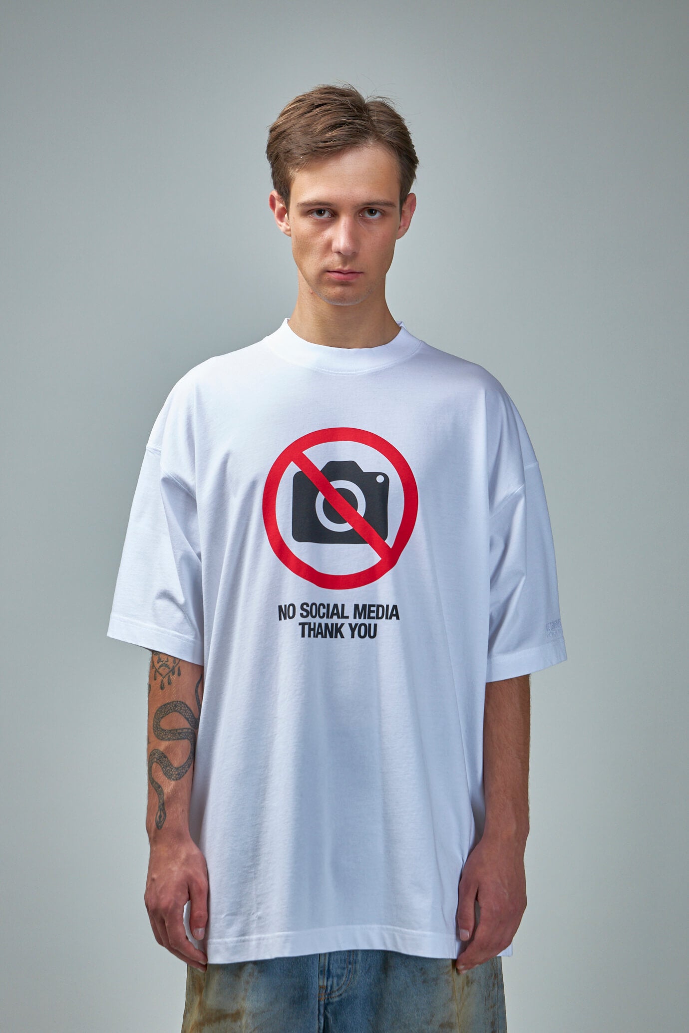 Vetements No Social Media T-Shirt – LABELS
