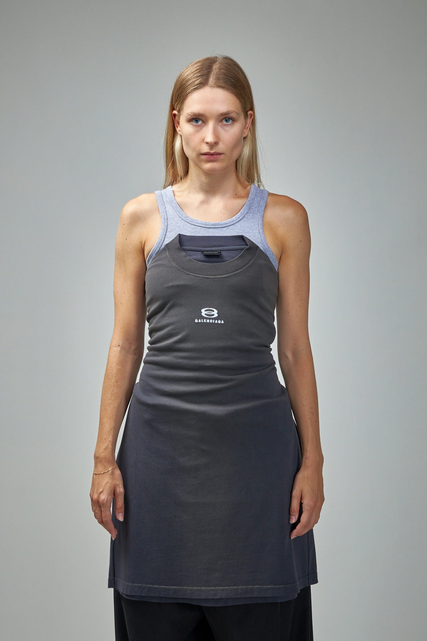 トップス BALENCIAGA UNITY SPORTS ICON PATCHED Balenciaga Unity Sports Icon Cropped T-Shirt Large Fit | Saks