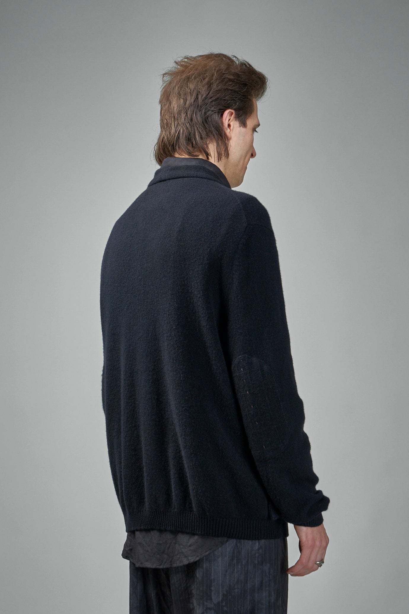 EV8K06 Handmade 8 Button-Front V-Neck Cardigan Sweater