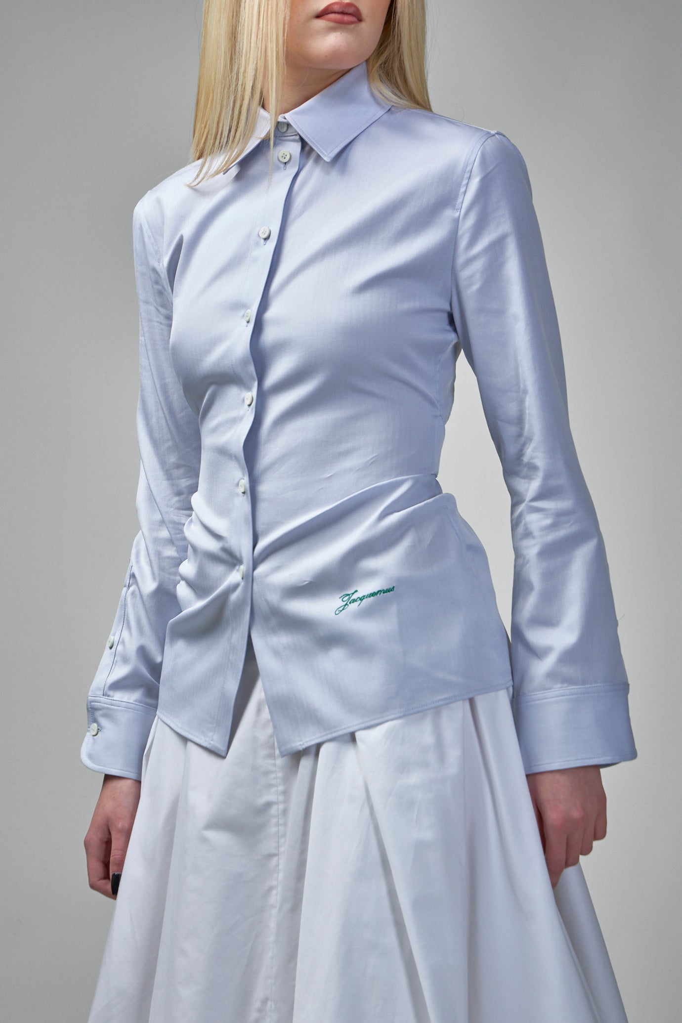La Chemise De Costume