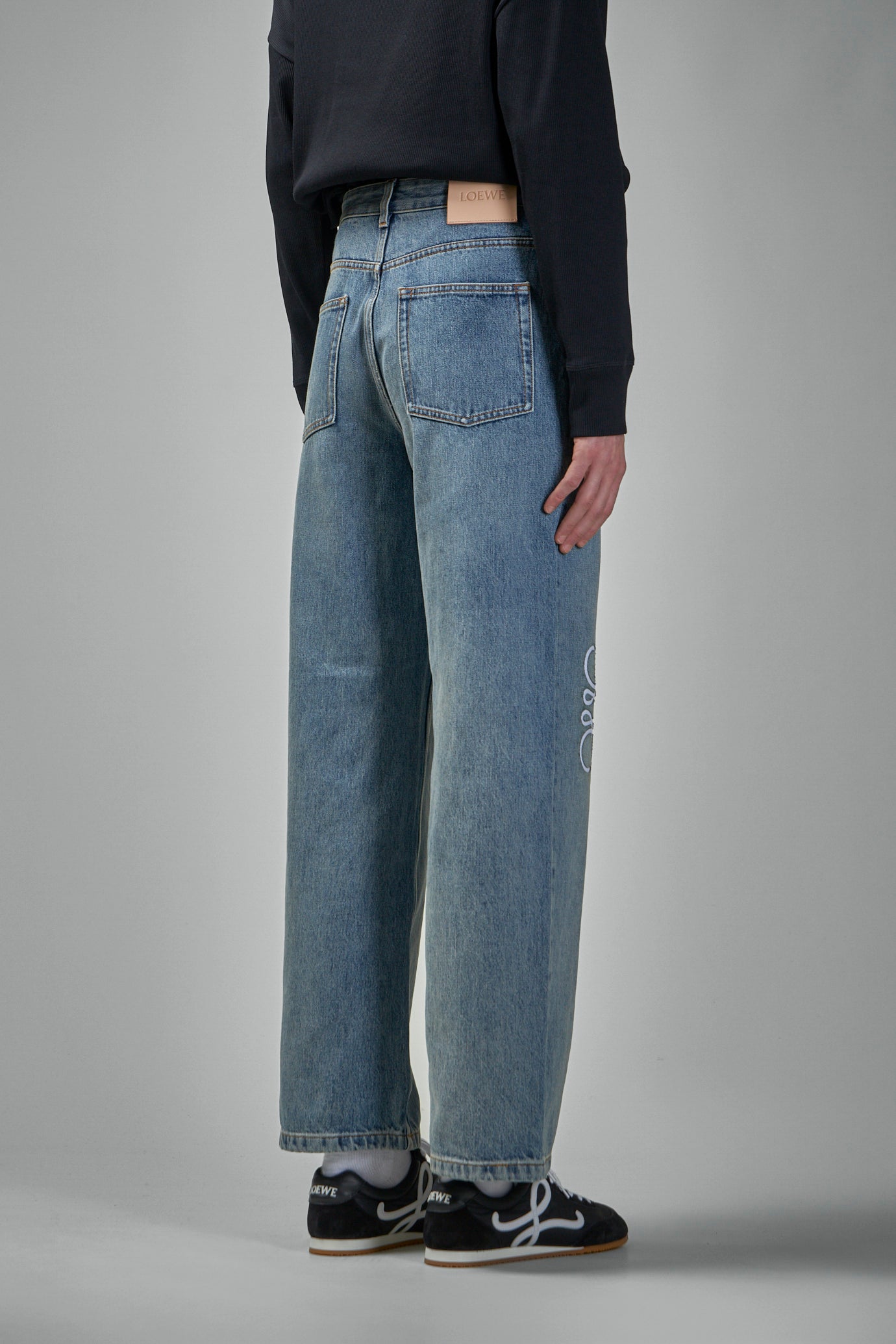 Anagram Baggy Jeans