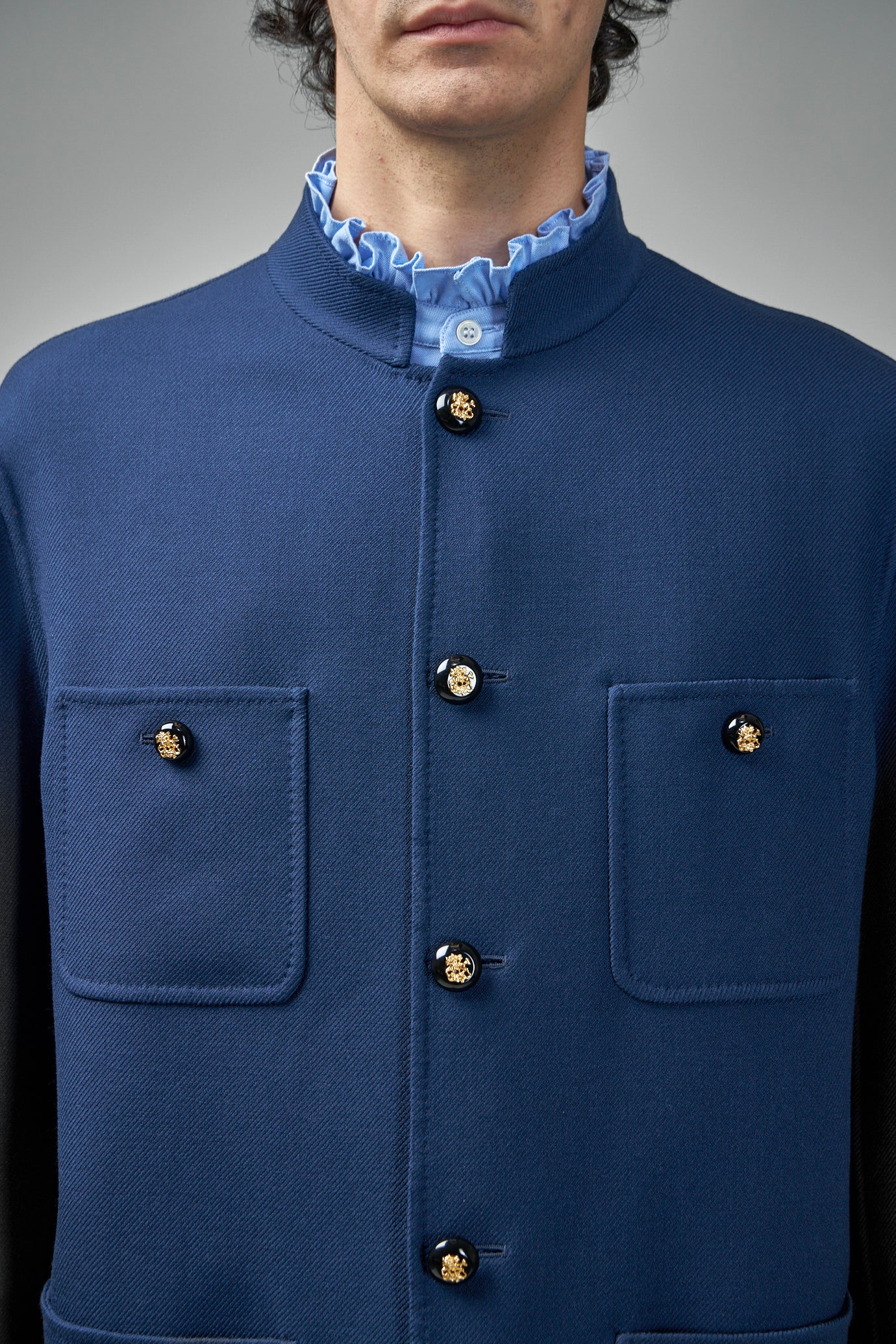 Doppelte Wolljacke mit Stehkragen