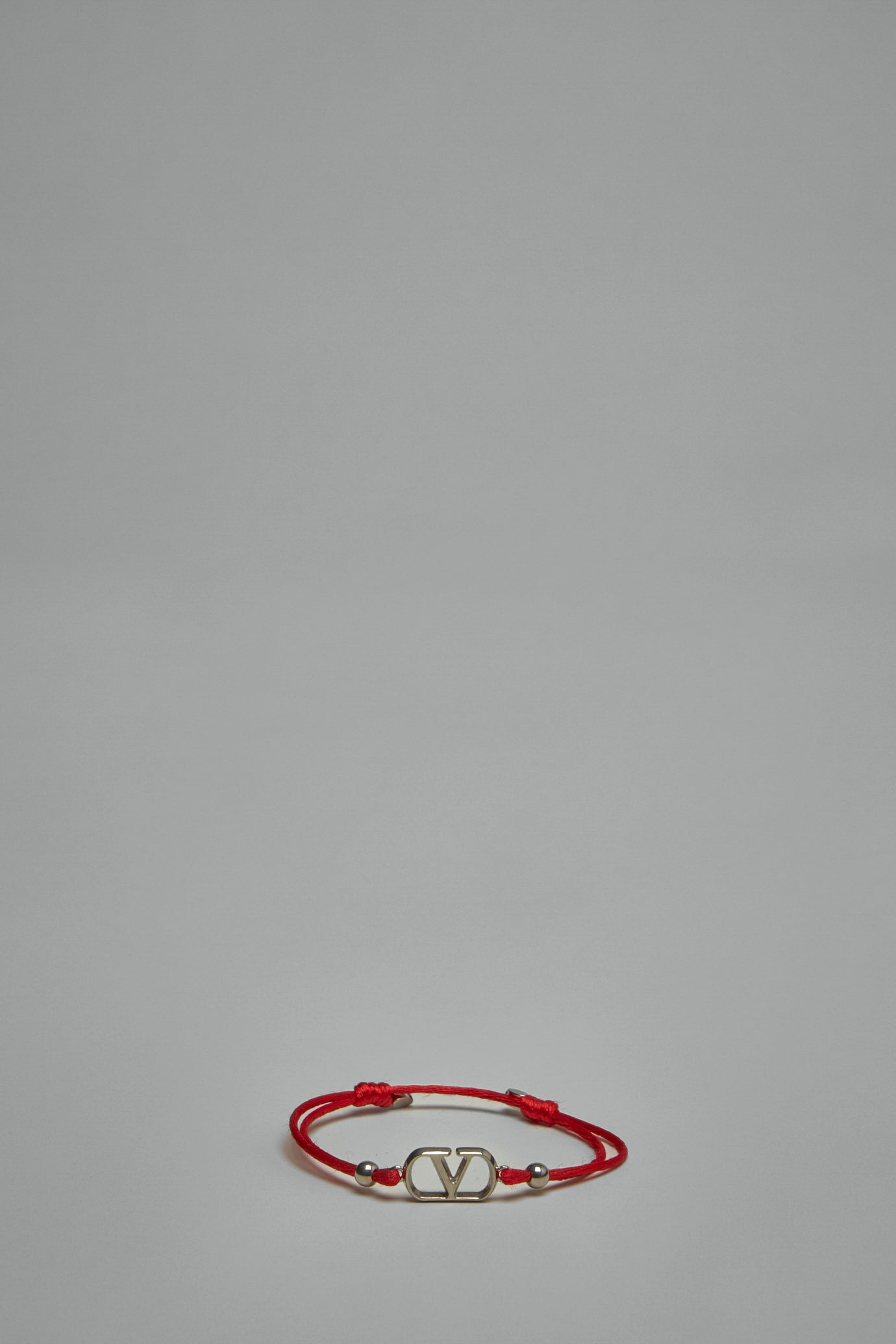 V-Logo Signature Cotton Bracelet red, silver
