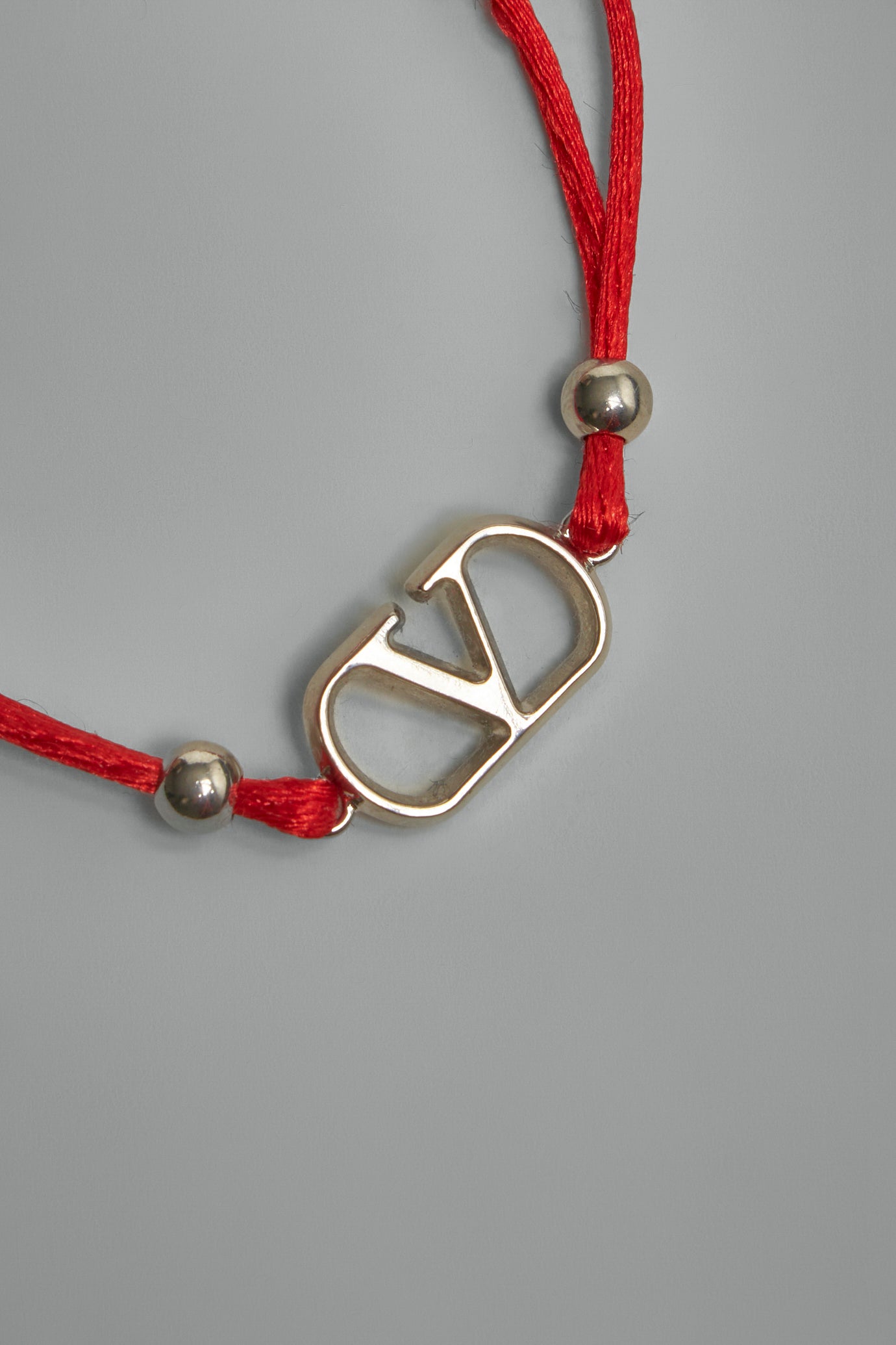 V-Logo Signature Cotton Bracelet red, silver