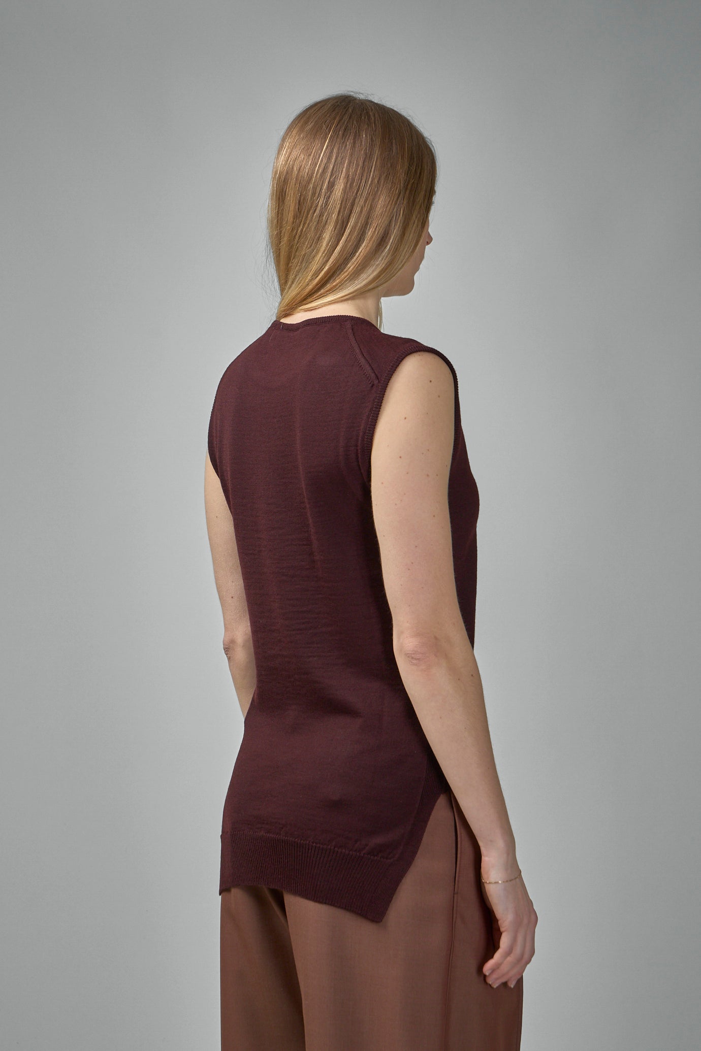 Trompe L'oeil Sleeveless Jumoer