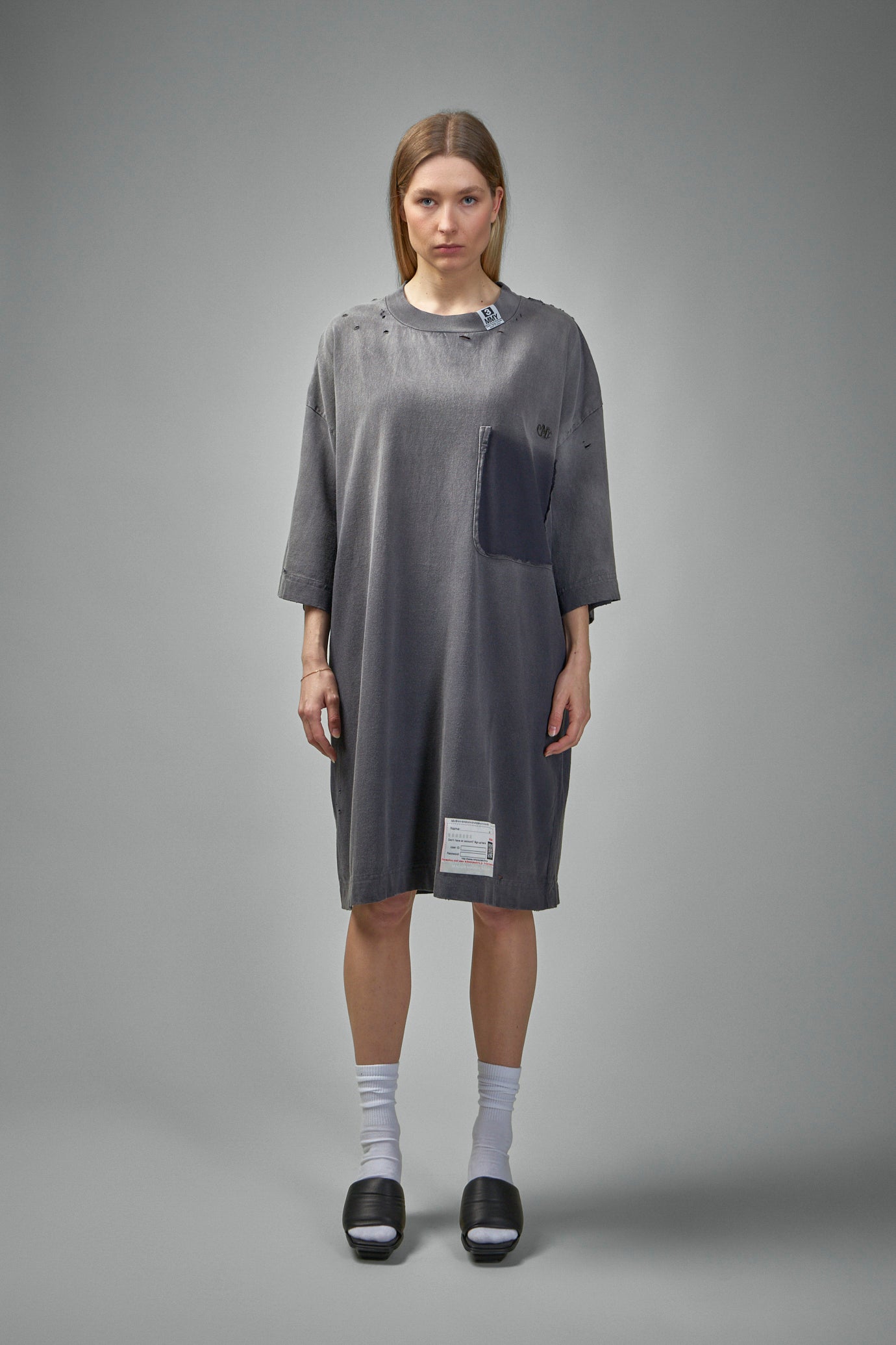 Sunfaded Huge Tee black