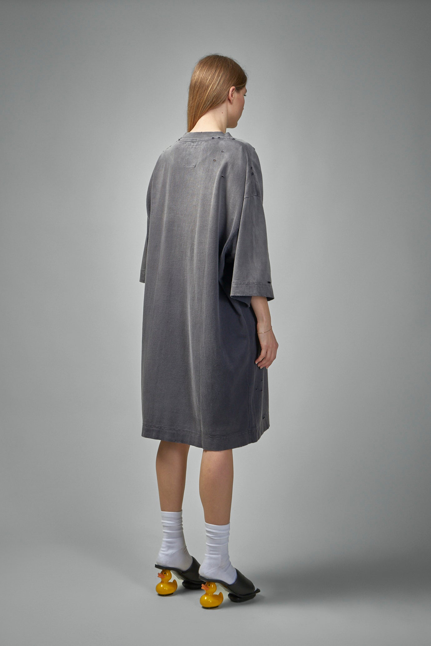 Sunfaded Huge Tee black