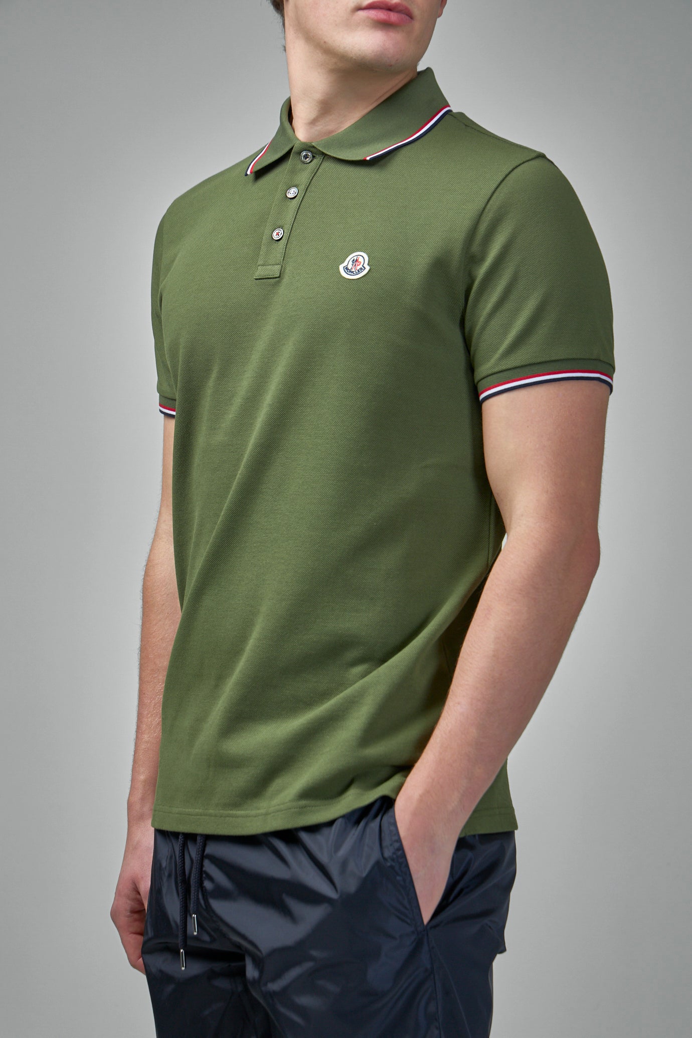 Poloshirt aus Baumwoll-Piqué mit dreifarbigem Besatz