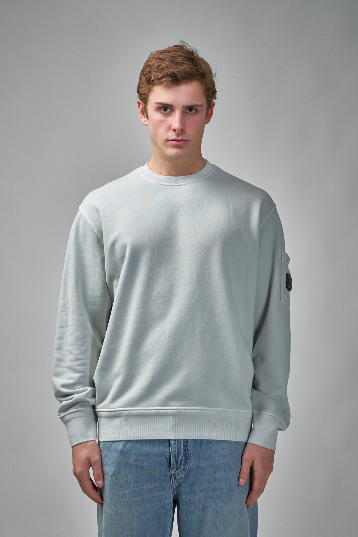 Fleece-Sweatshirt mit Rundhalsausschnitt und diagonal erhabenen Linsen