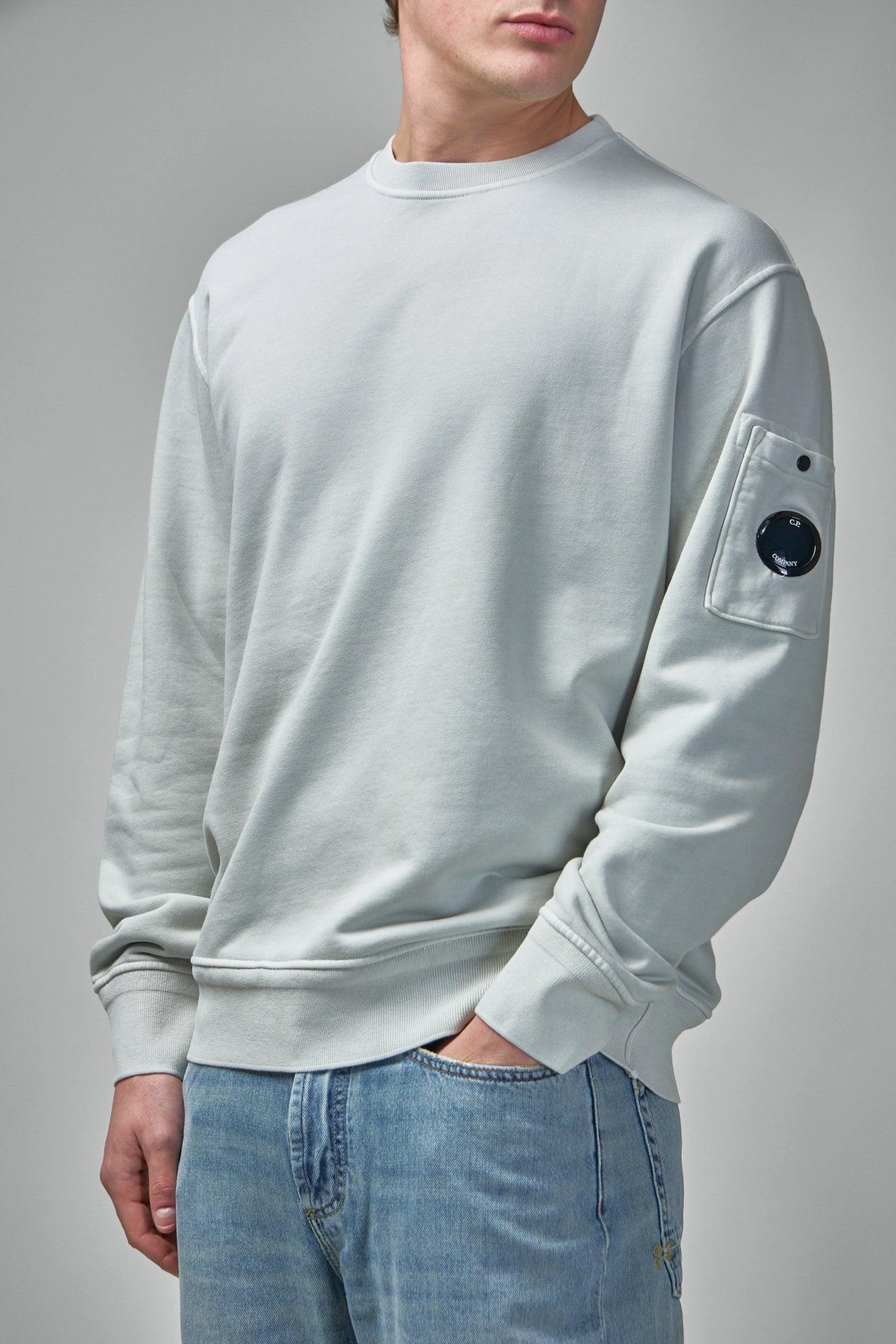 Fleece-Sweatshirt mit Rundhalsausschnitt und diagonal erhabenen Linsen