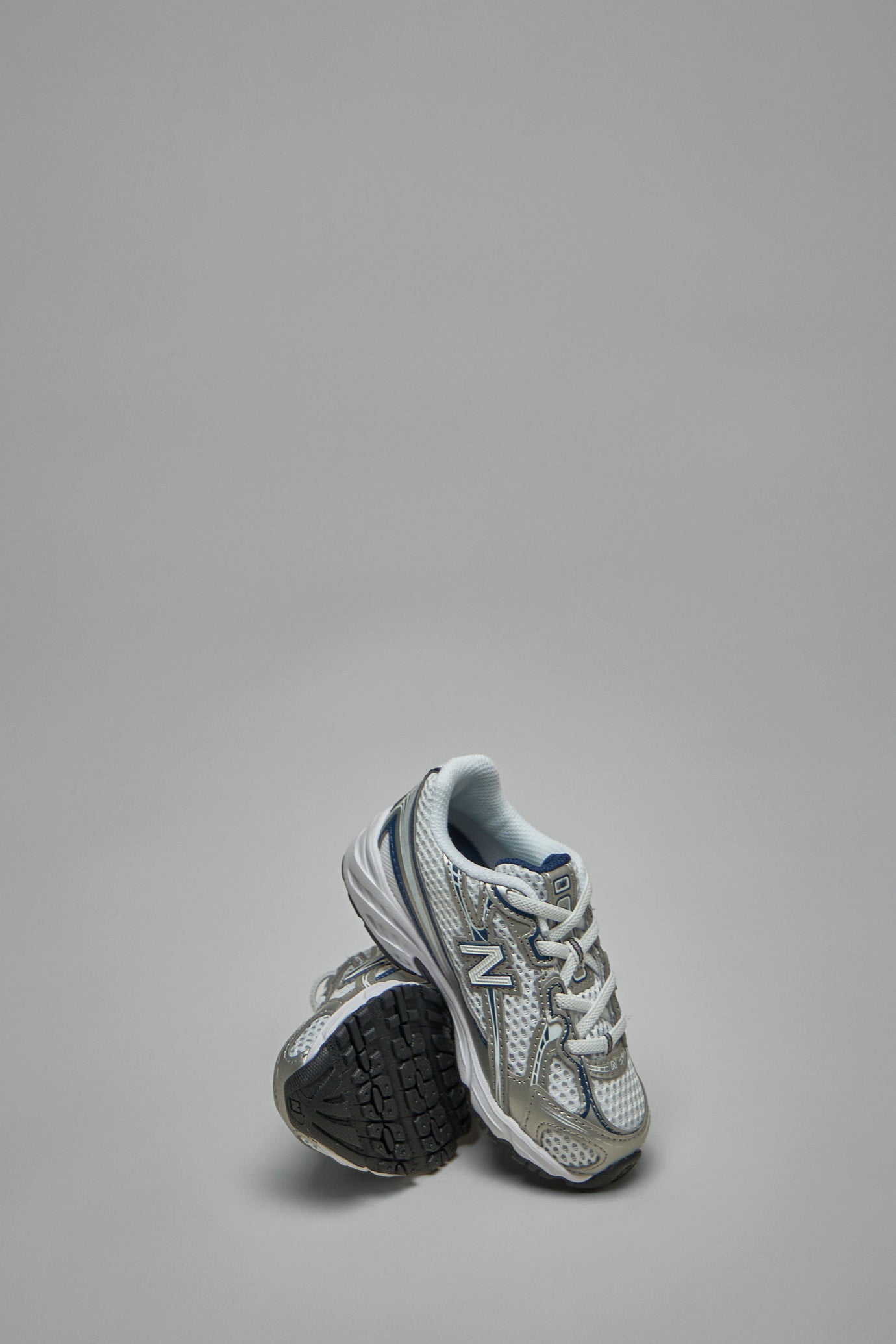 740v1