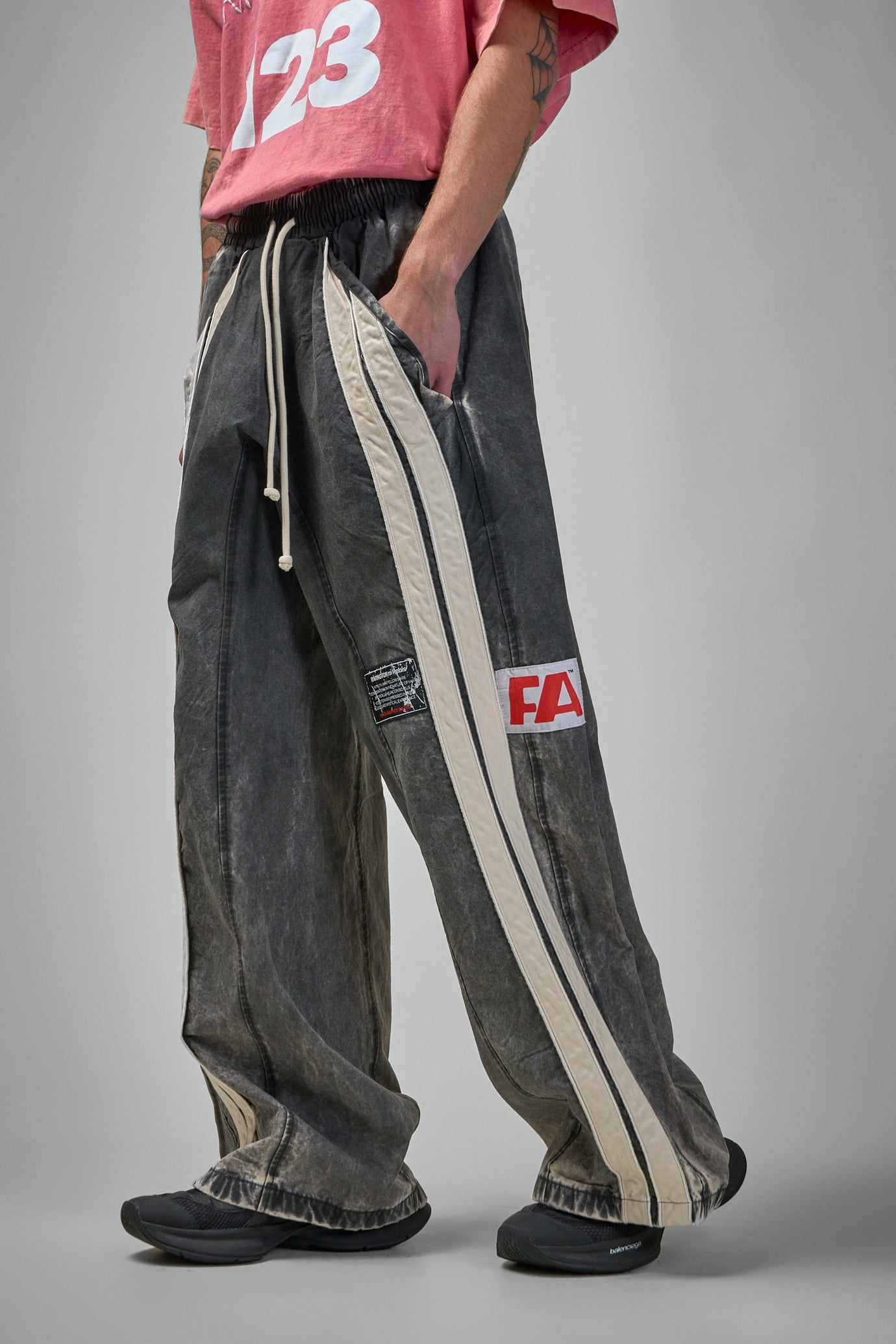 Trappist Penta Pant - washed black