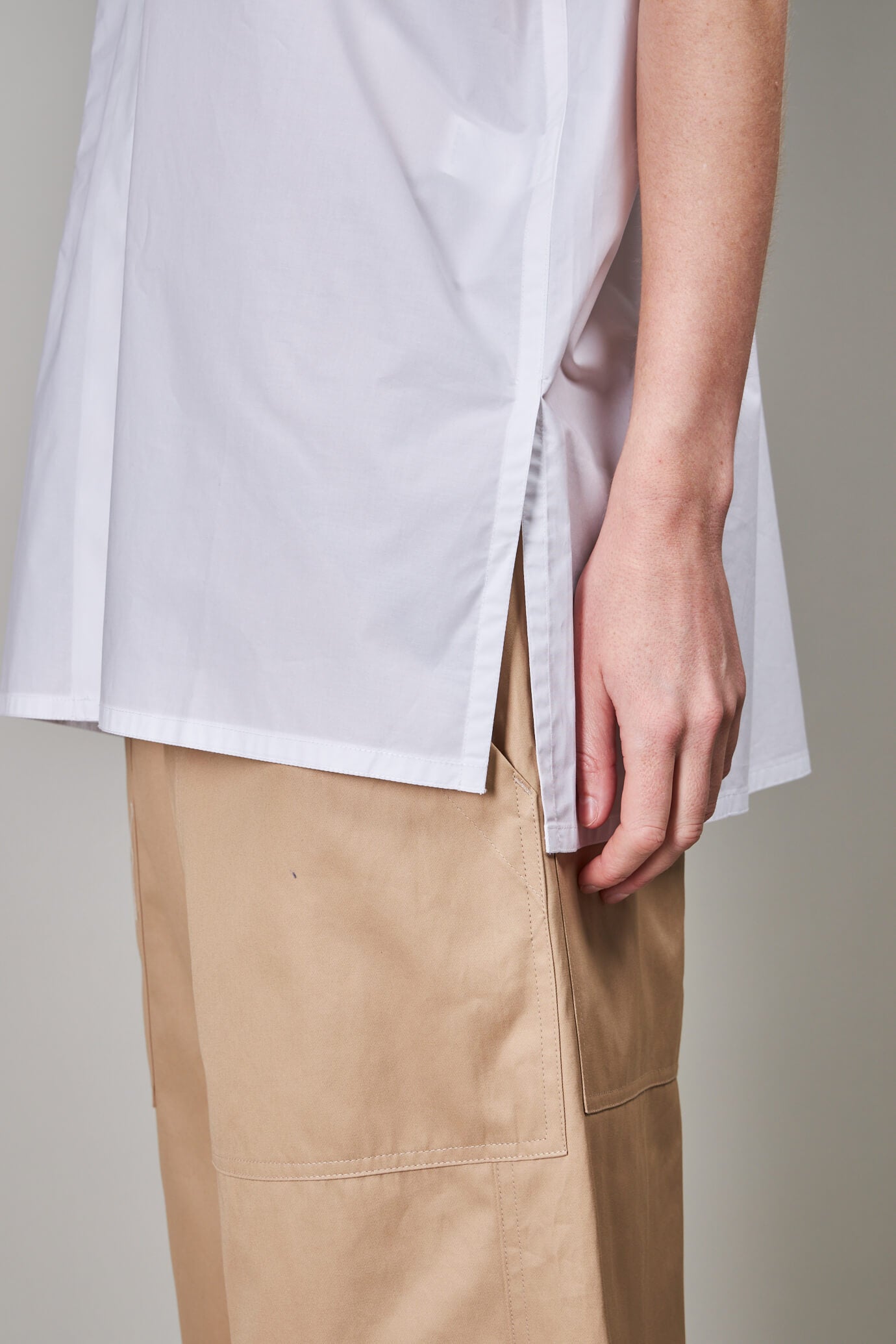 Babette Sleeveless Shirt With Side Slites Woven, white