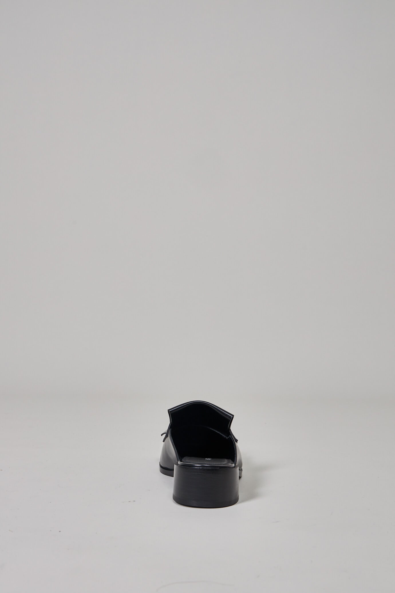 Brogues Loafer Mules with Fringes, black