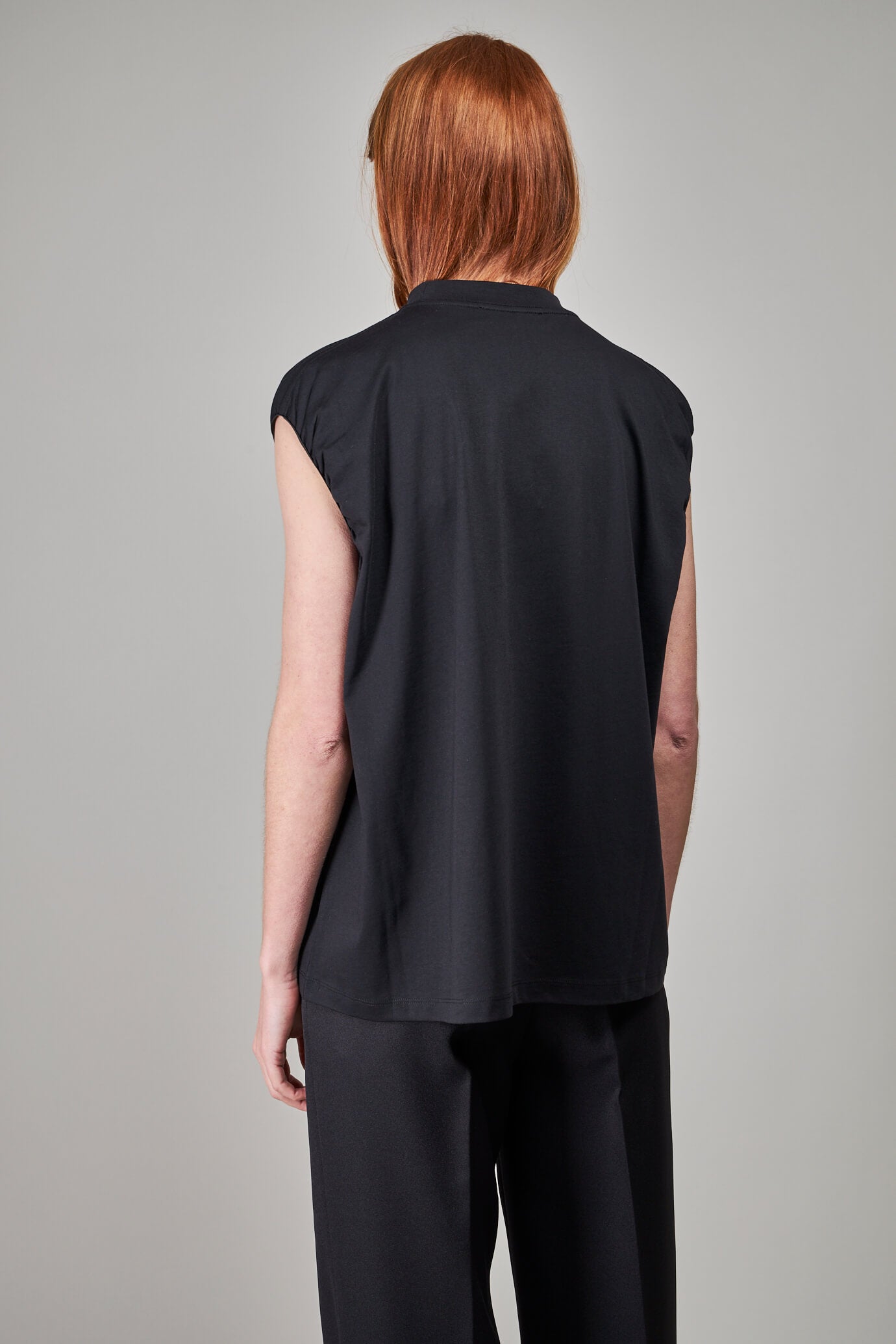 Sleeveless T-shirt with Elastics and Label, black