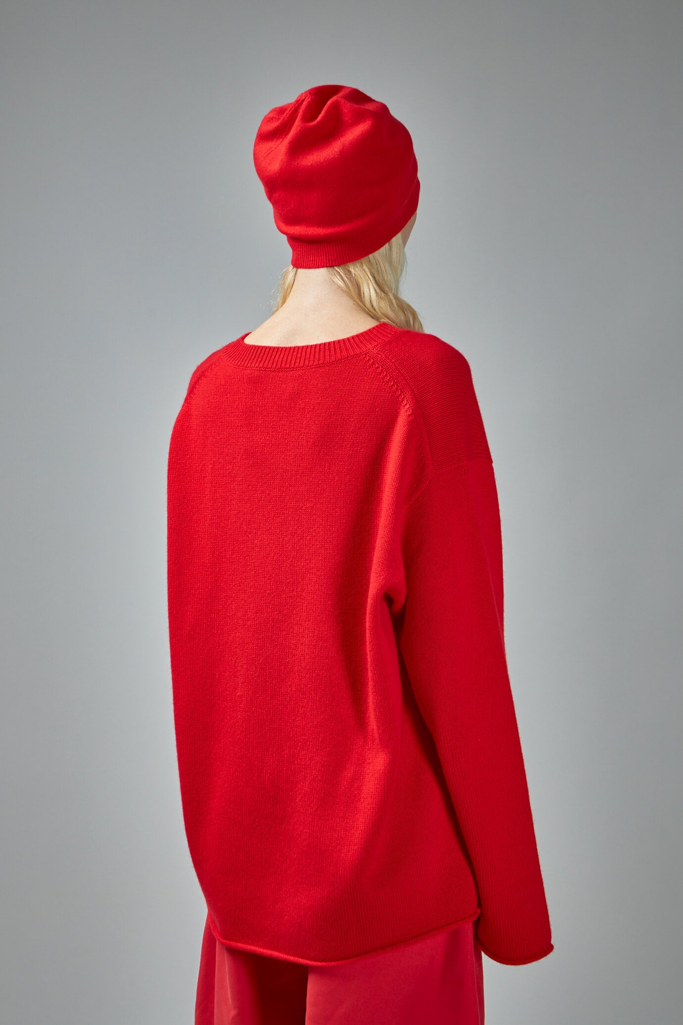 Motel V-neck Rolled Edge
