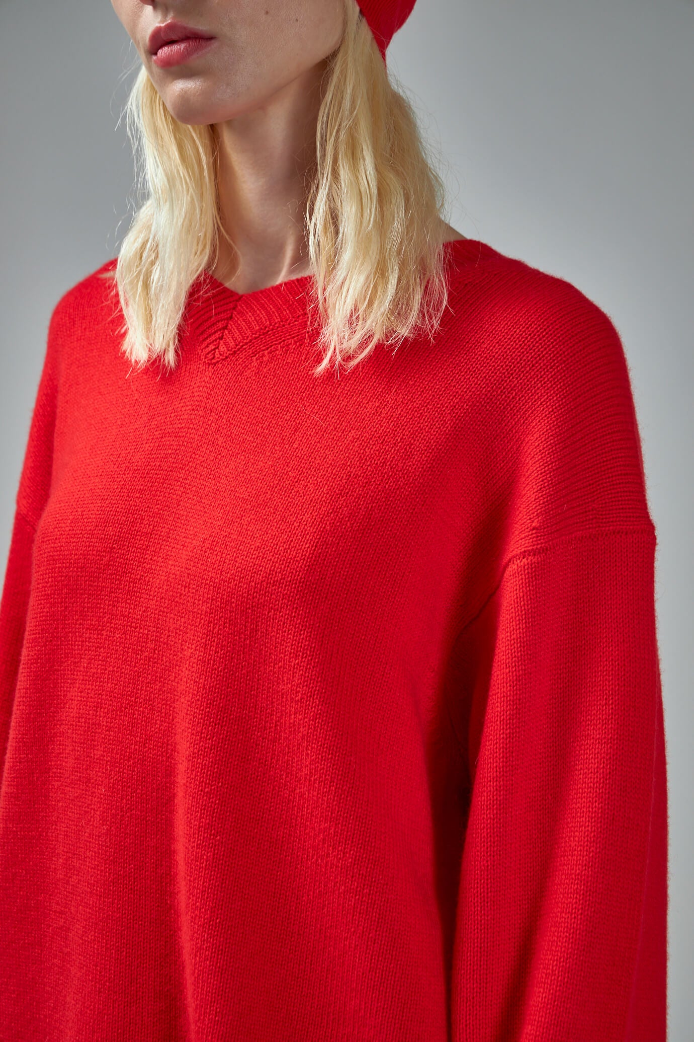 Motel V-neck Rolled Edge
