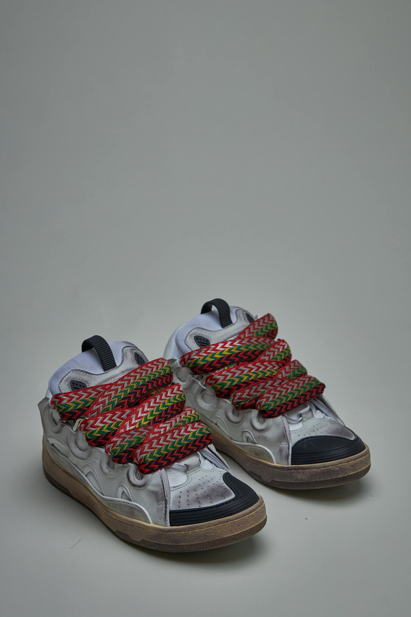 Curb Sneaker
