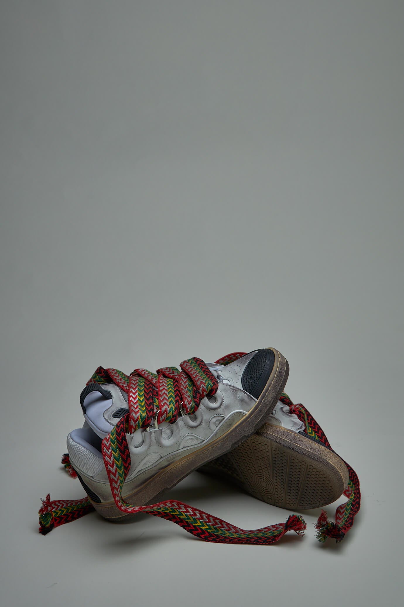 Curb Sneaker