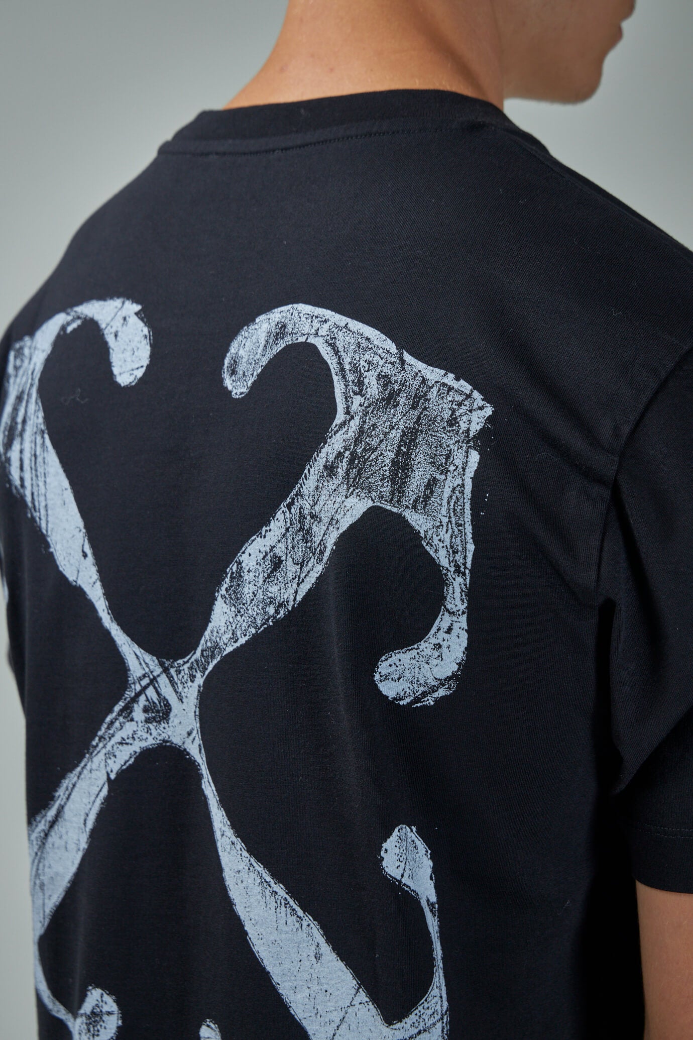 Scratch Arrow Slim Tee