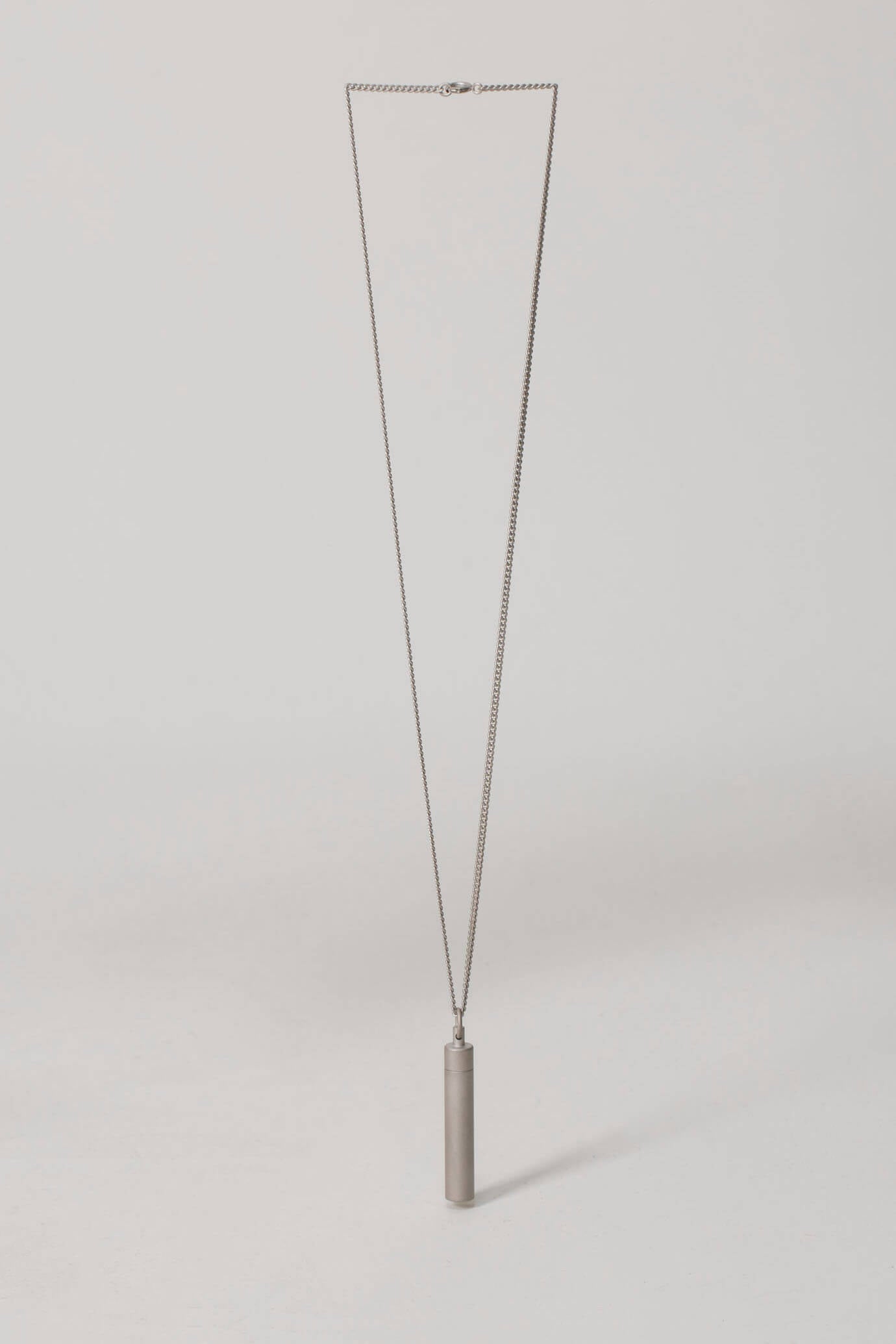 Vetements Silver Snuff Necklace in Metallic for Men