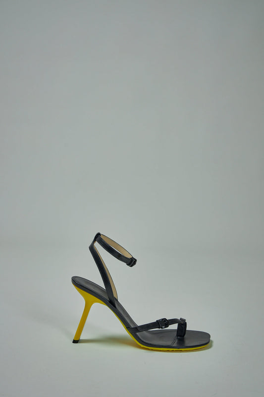 Petal Stiletto Sandal / black yellow