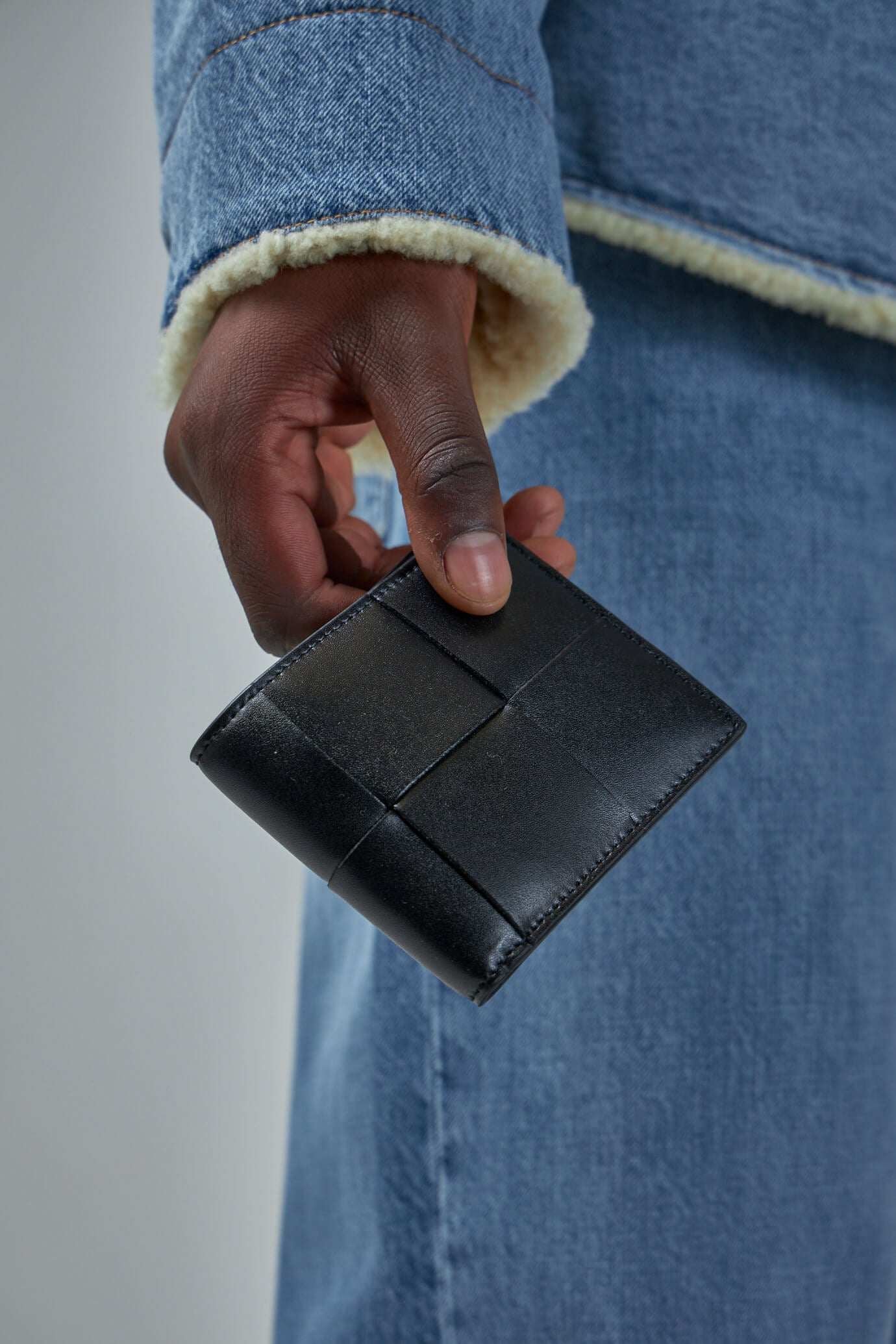 Bottega Veneta Cassette Bi-Fold Wallet - Black - Man - Calfskin