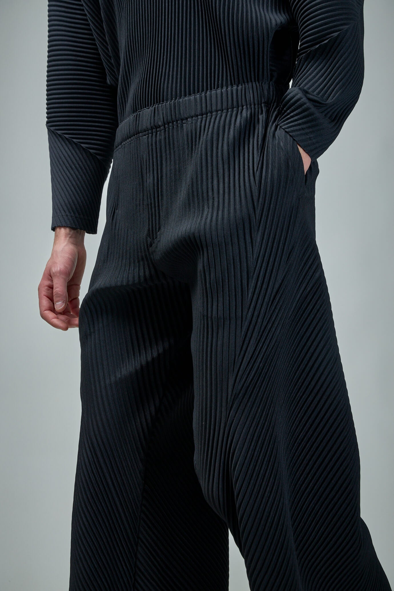 PAUSE Highlights: 12 Ways You Can Style Issey Miyake Pants – PAUSE Online |  Men's Fashion, Street Style, Fashion News & Streetwear