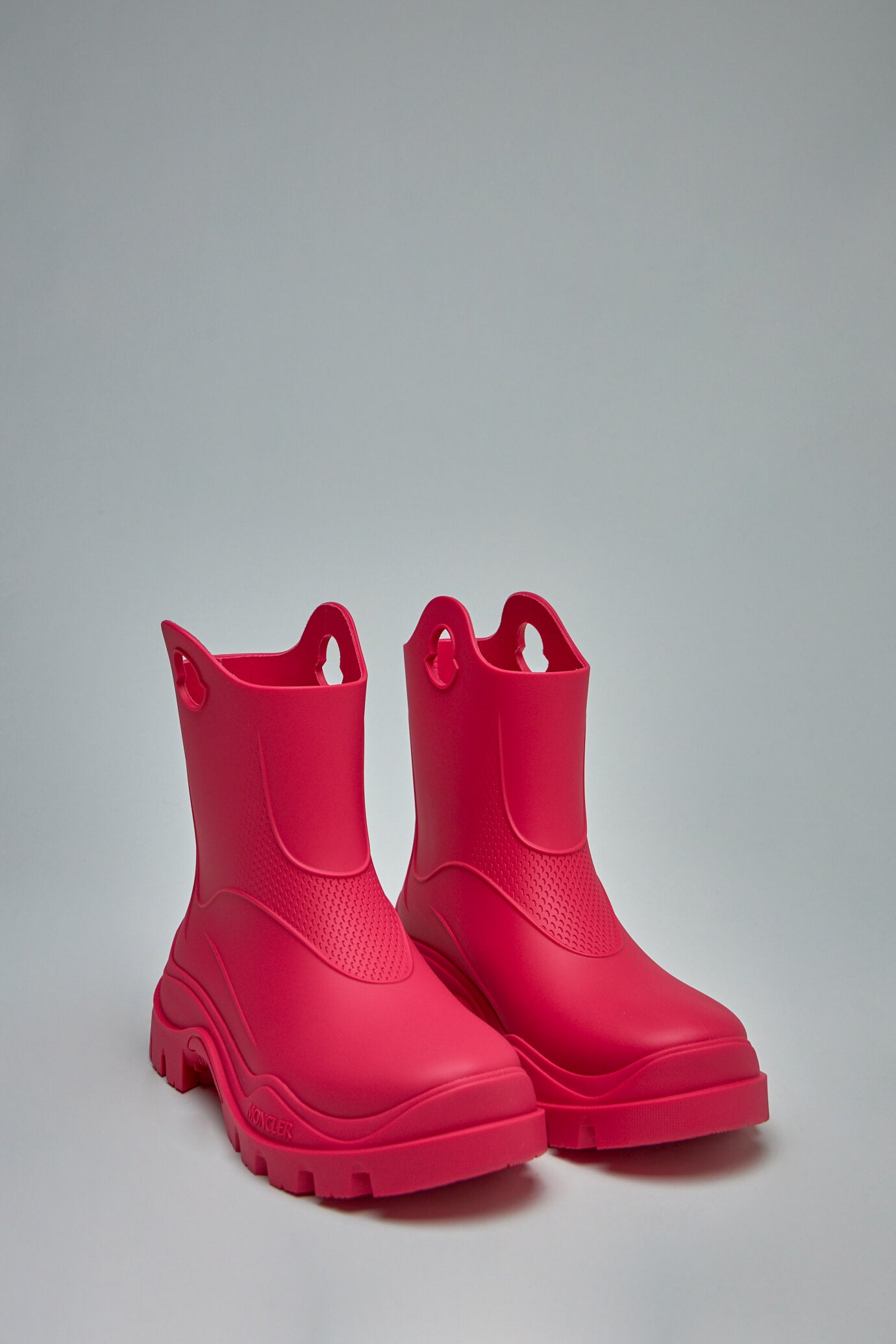 Women's red hot sale rubber rain boots