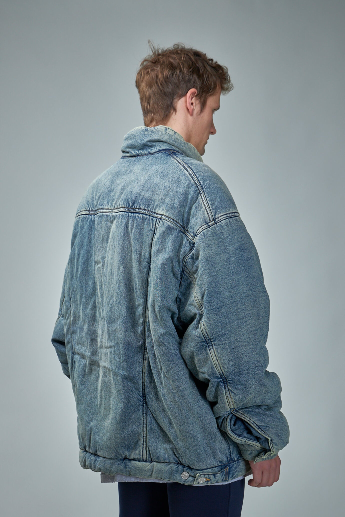 Vetements Padded-shoulder Denim Jacket in Blue