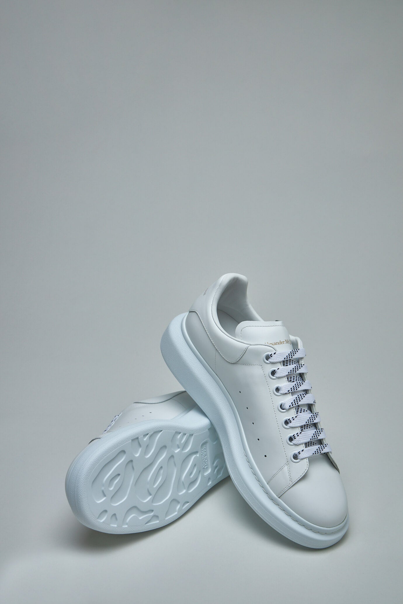 Alexander McQueen /Grey Oversized Sneakers