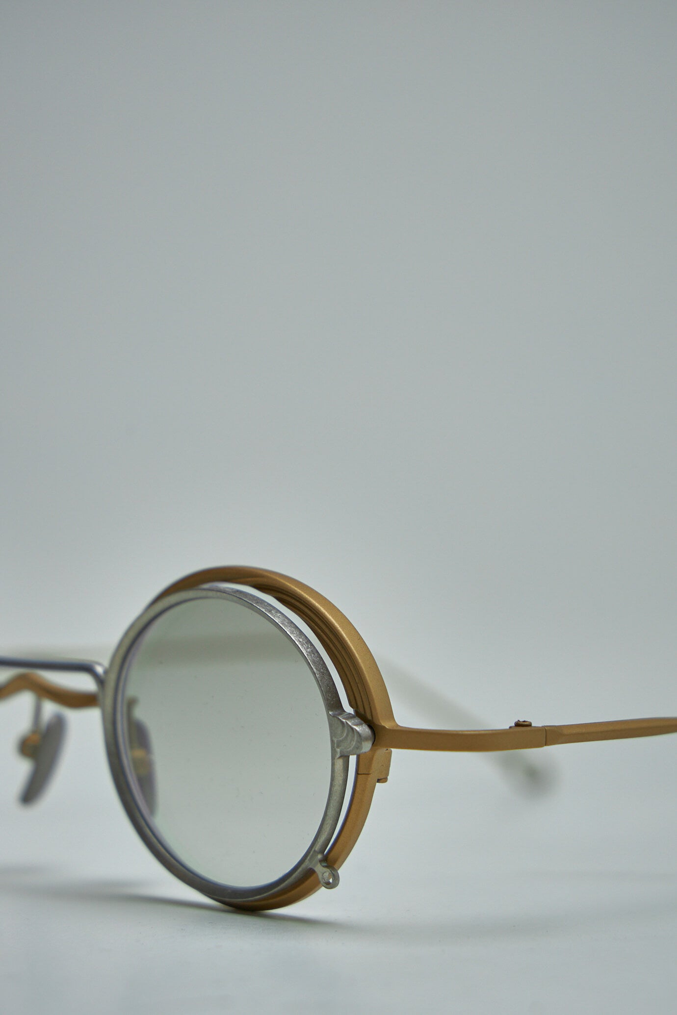 Clip-On-Sonnenbrille aus Titan