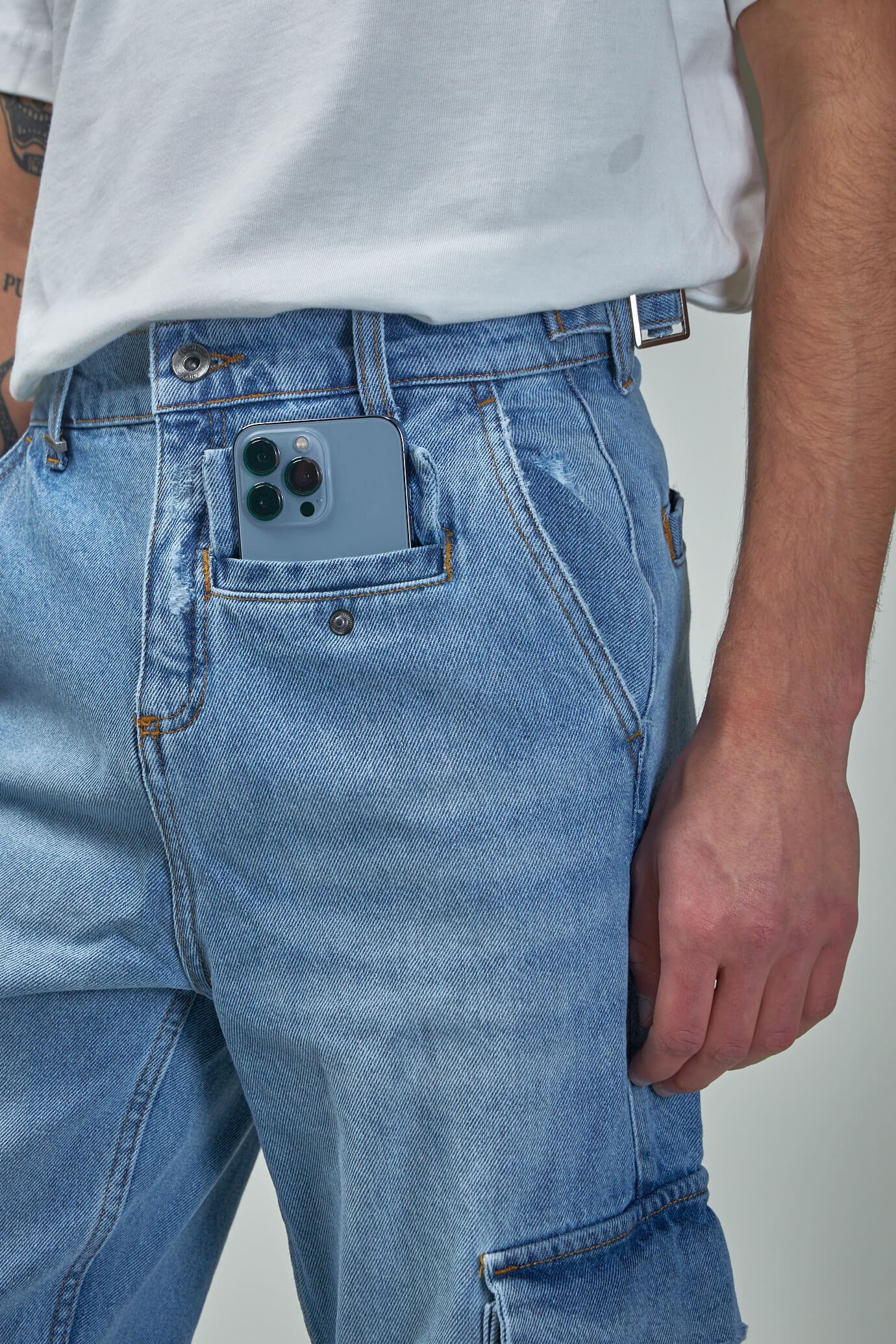 Phone Pocket Cargo Pants Light Blue Denim – FLÂNEUR