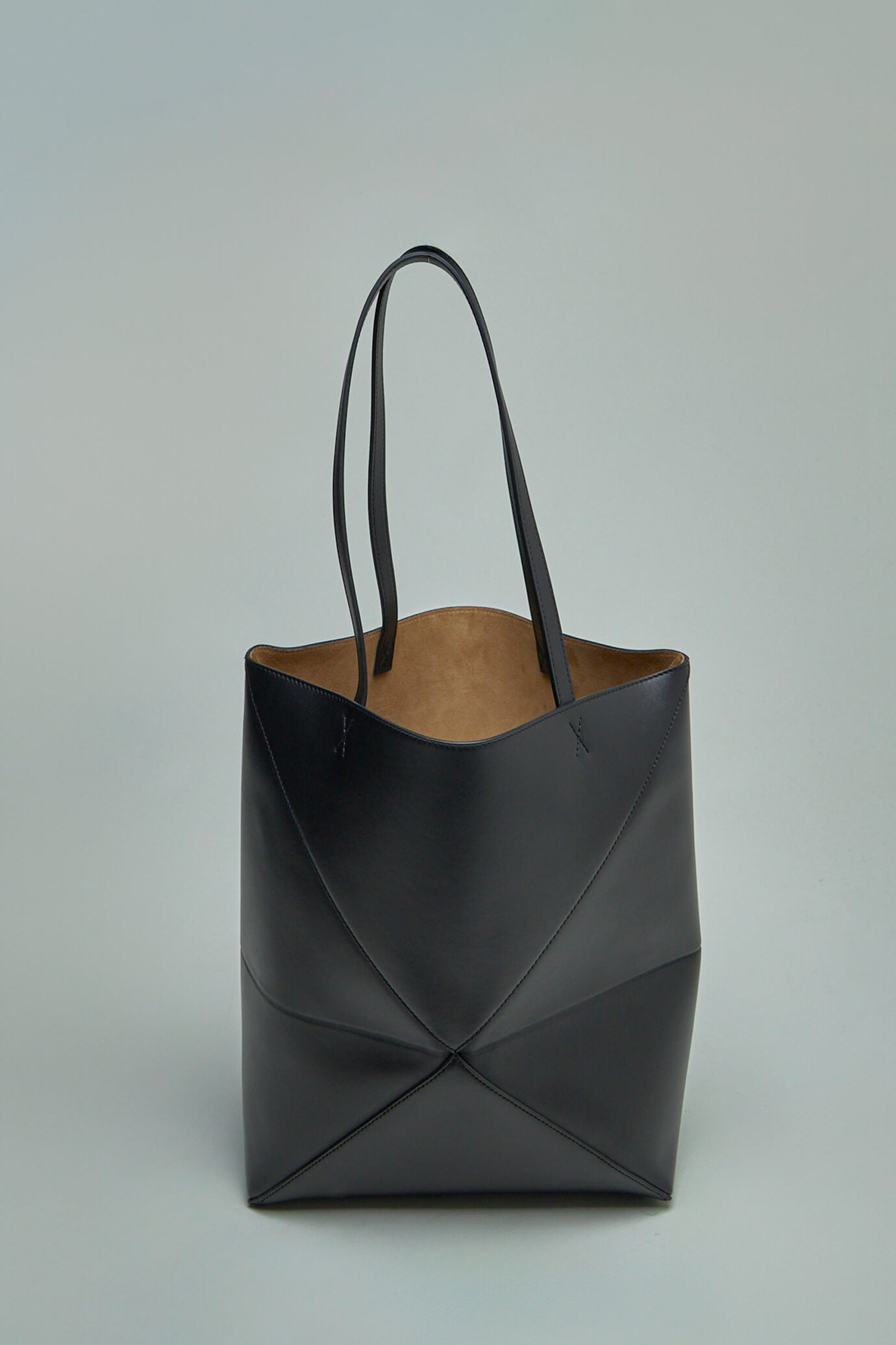 Puzzle fold tote medium bag black