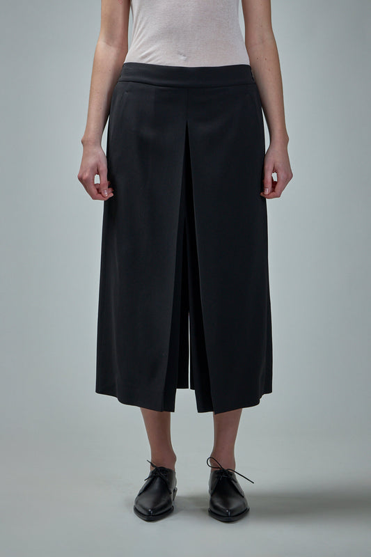 Jena Box Pleat Skirt With Double Side Pockets