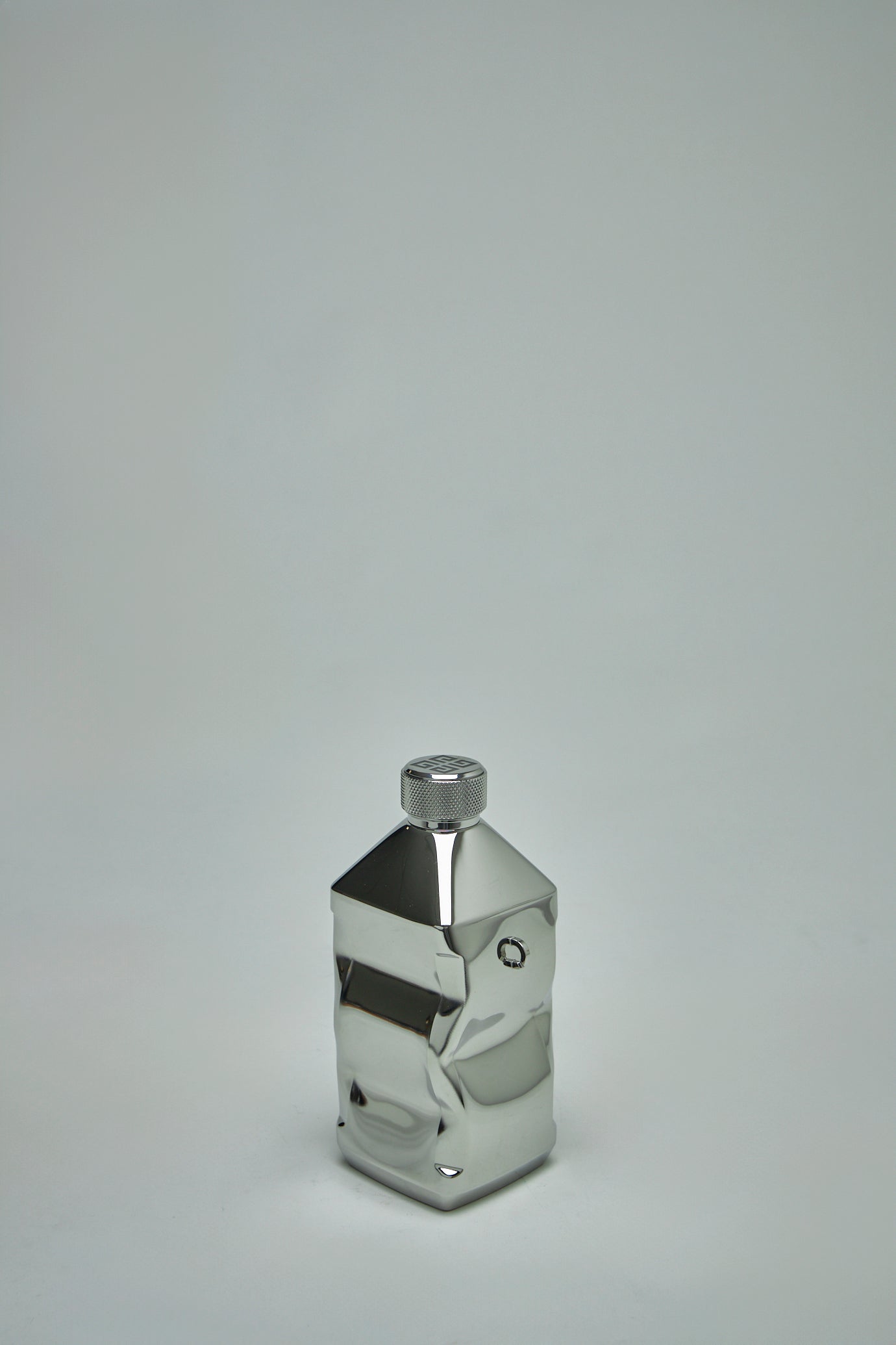 4G Crushed Flask in Metal with Strap