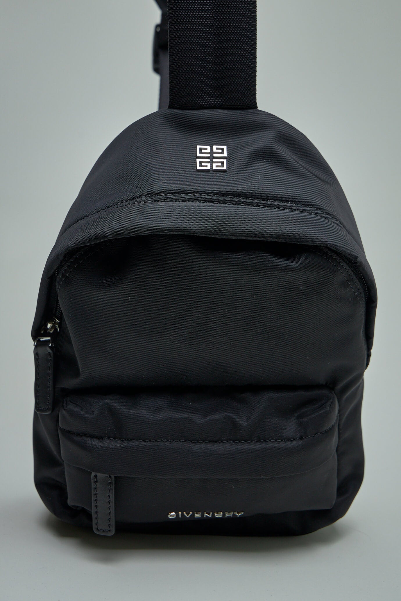 Small Essential U Backpack S