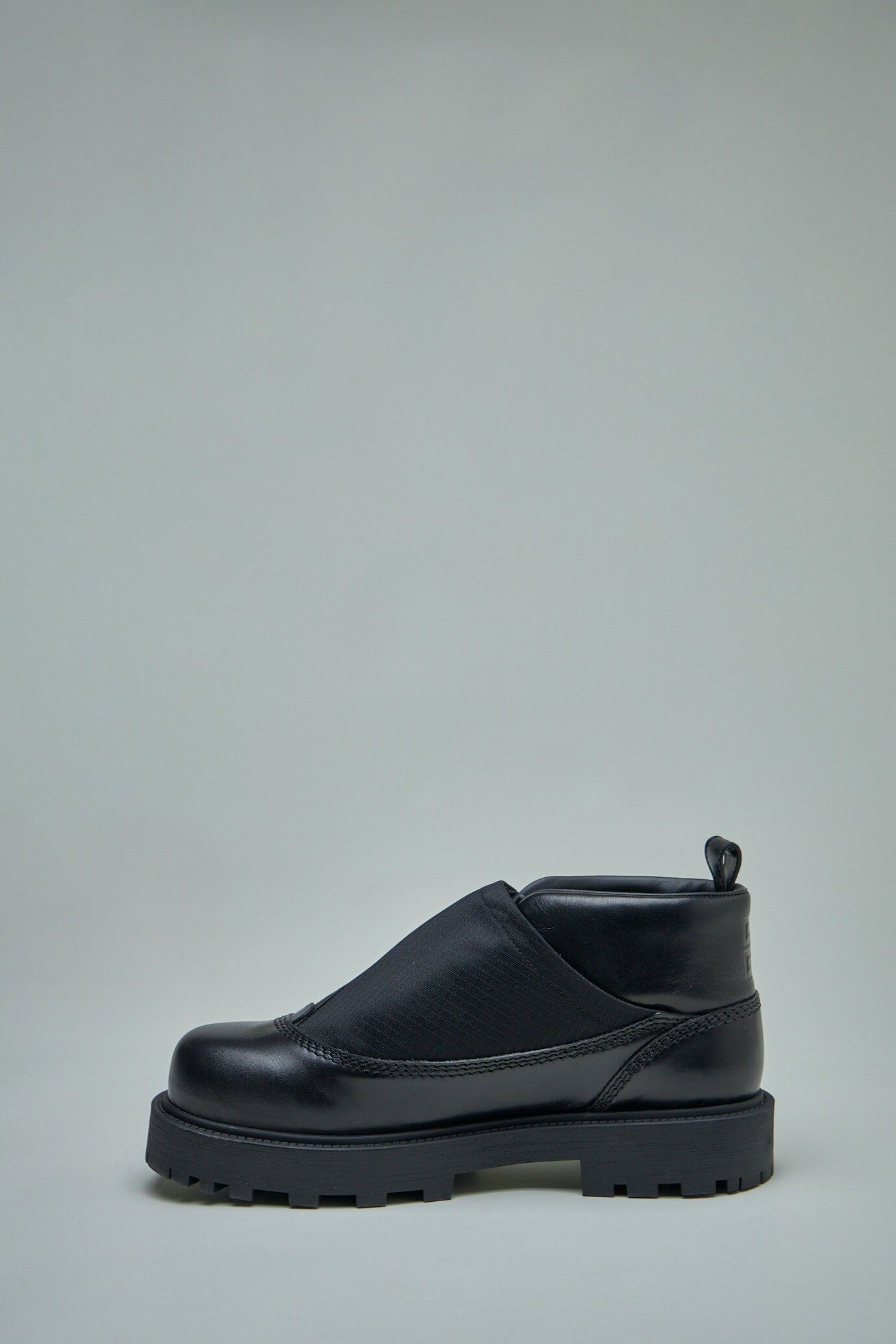 Givenchy Workboot Mid-Tech – LABELS